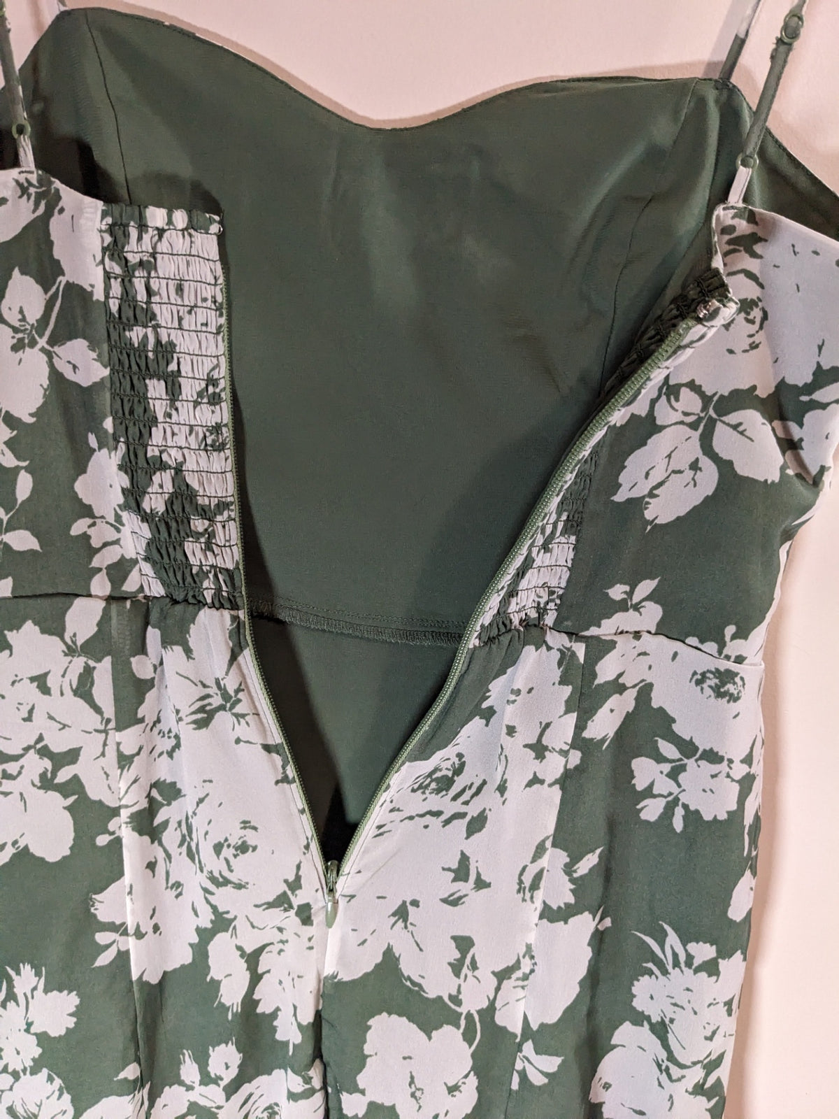 NWT Abercrombie & Fitch Floral Dress - XS