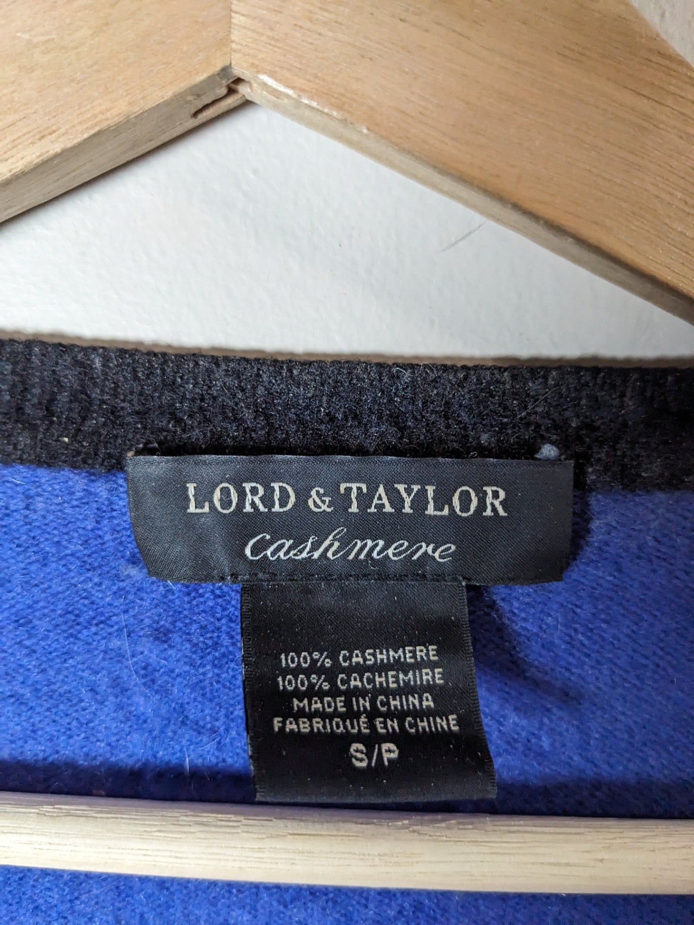 LORD & TAYLOR Cashmere Blue Striped Sweater- S