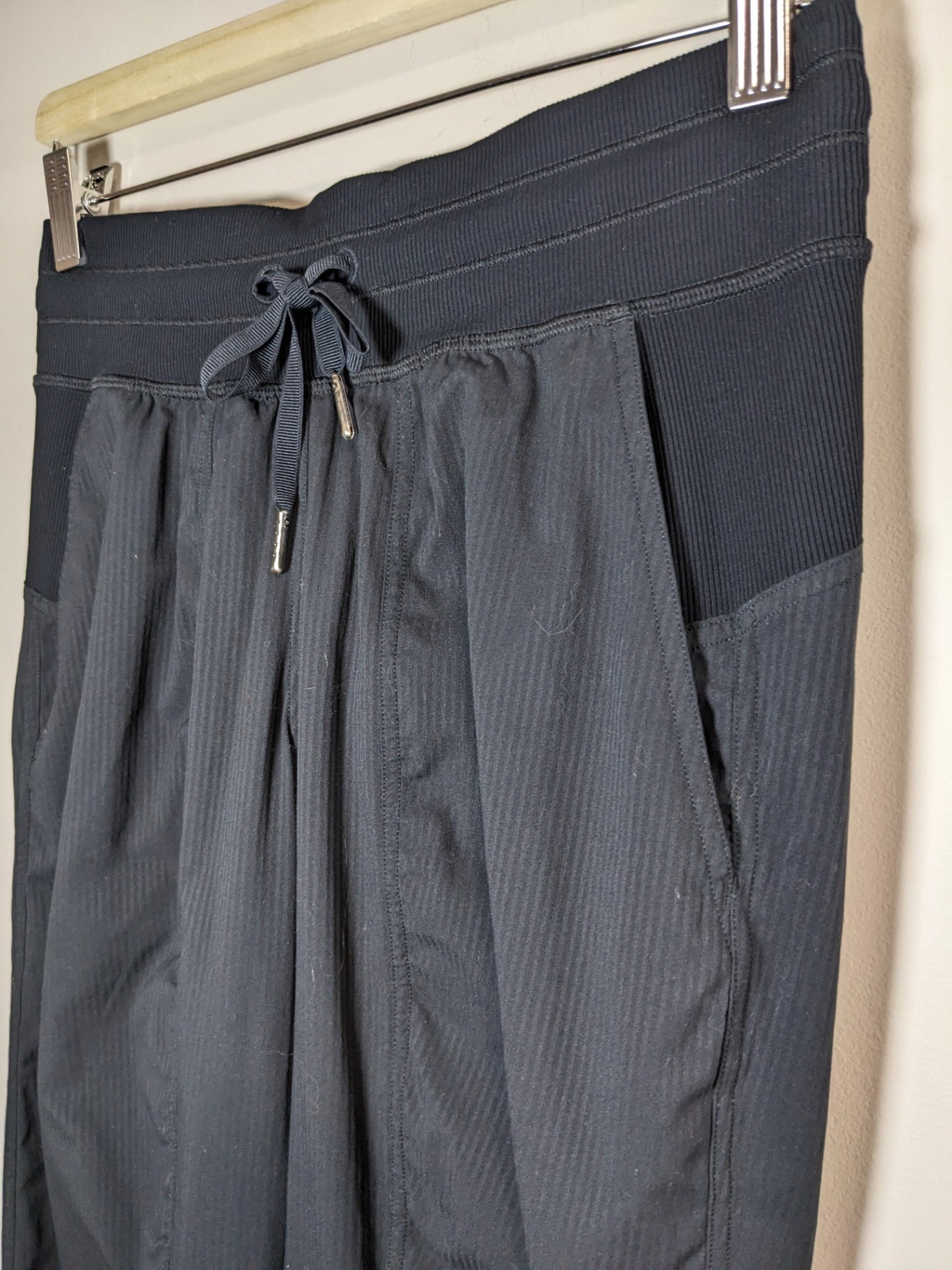 Lululemon Dance Studio Joggers -sz  4