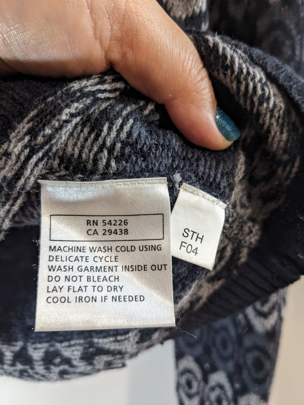 Royal Robbins Wool Patterned Sweater- S