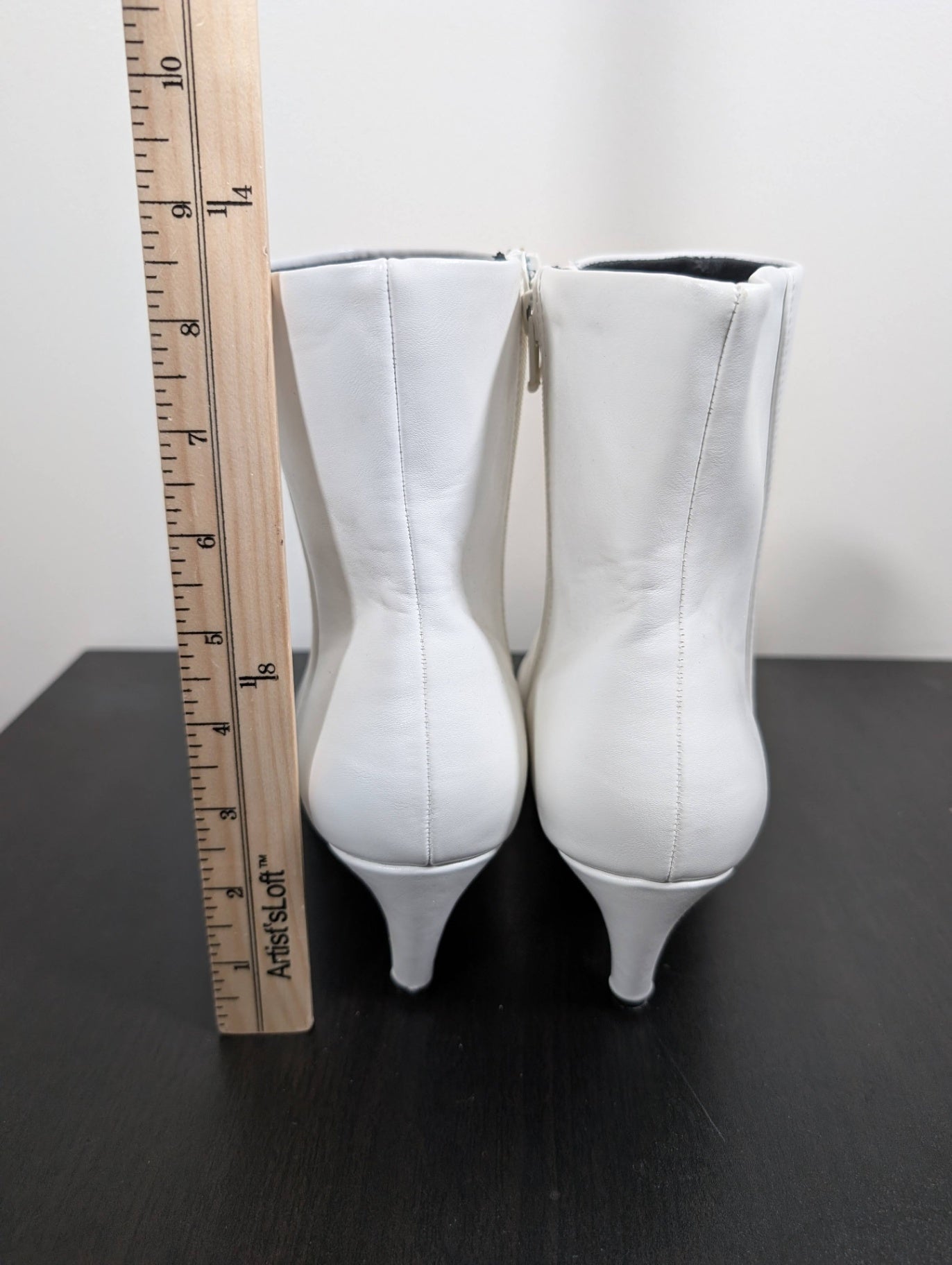 Christian Siriano white boots - SZ 10