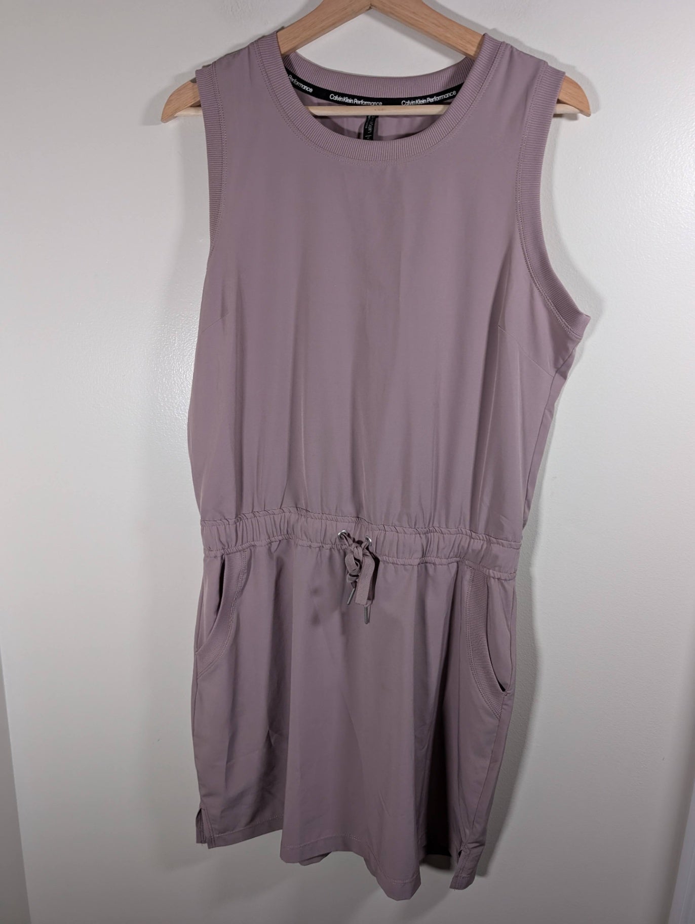 Calvin Klein Performance dress - Medium