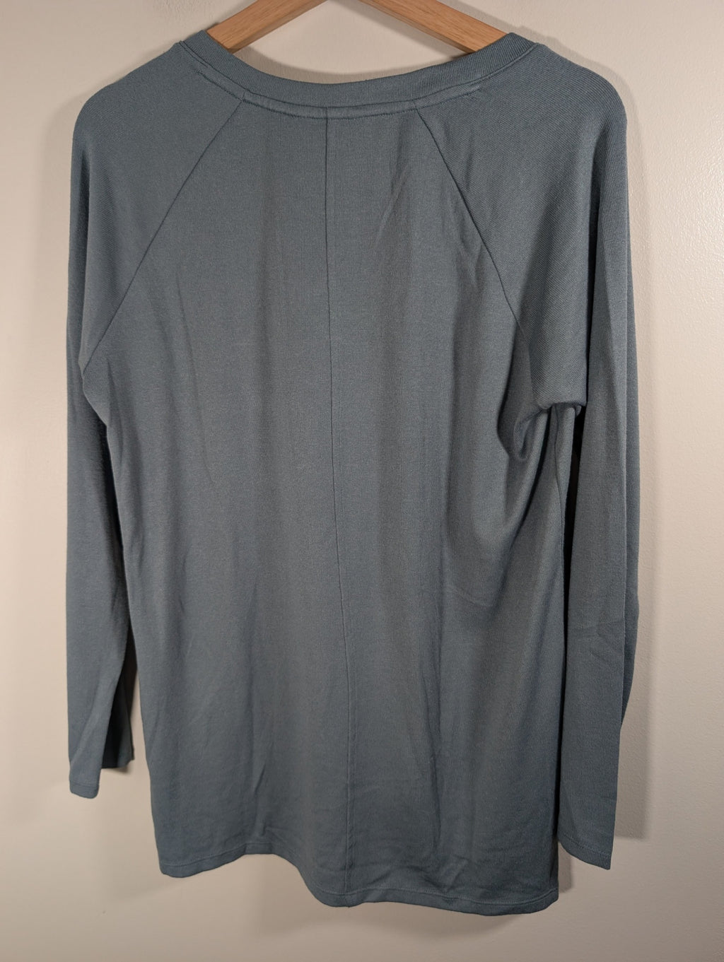 Banana Republic Slate Blue v-neck sweater - Medium
