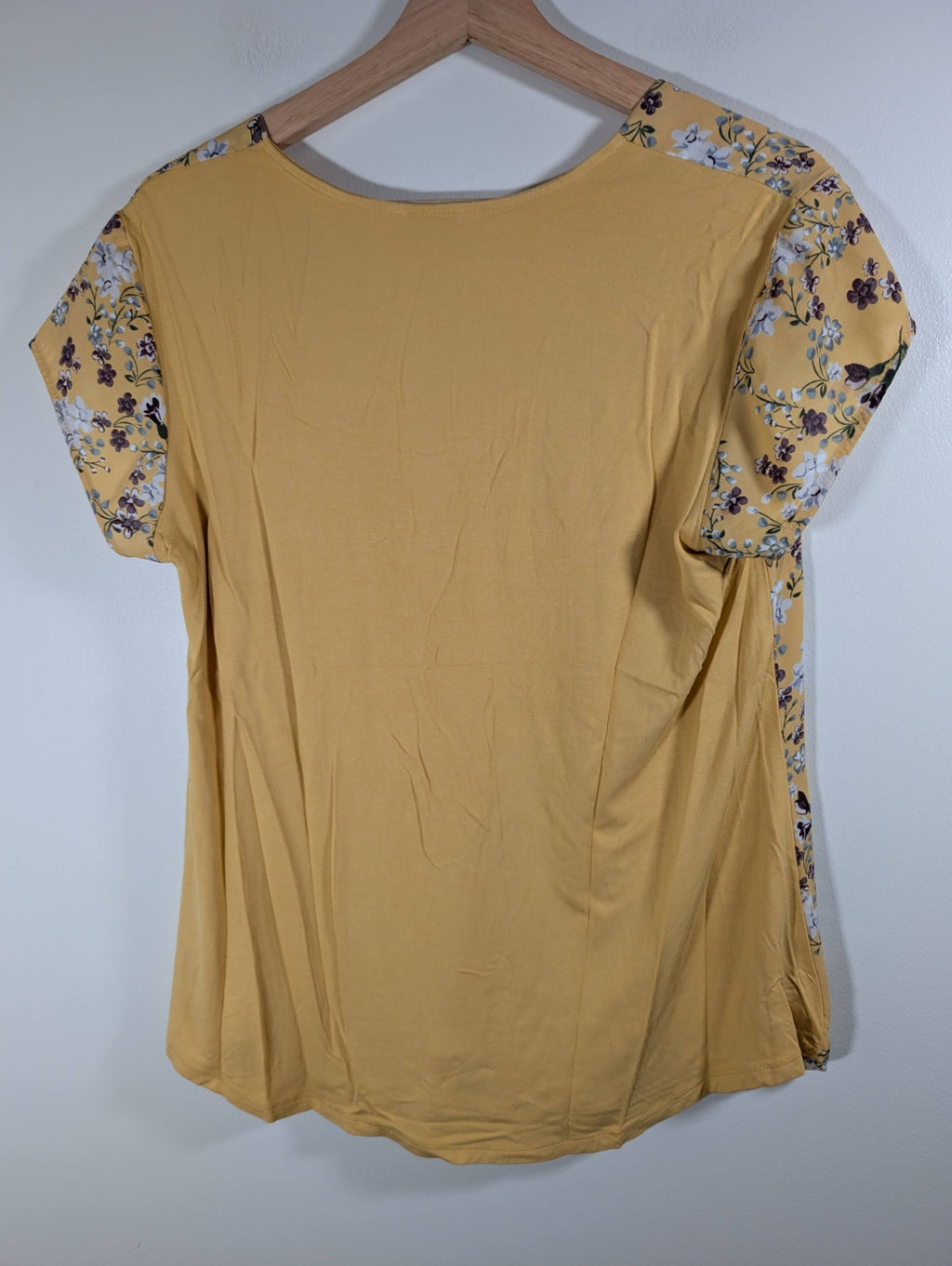 Denver Hayes yellow floral blouse - Medium