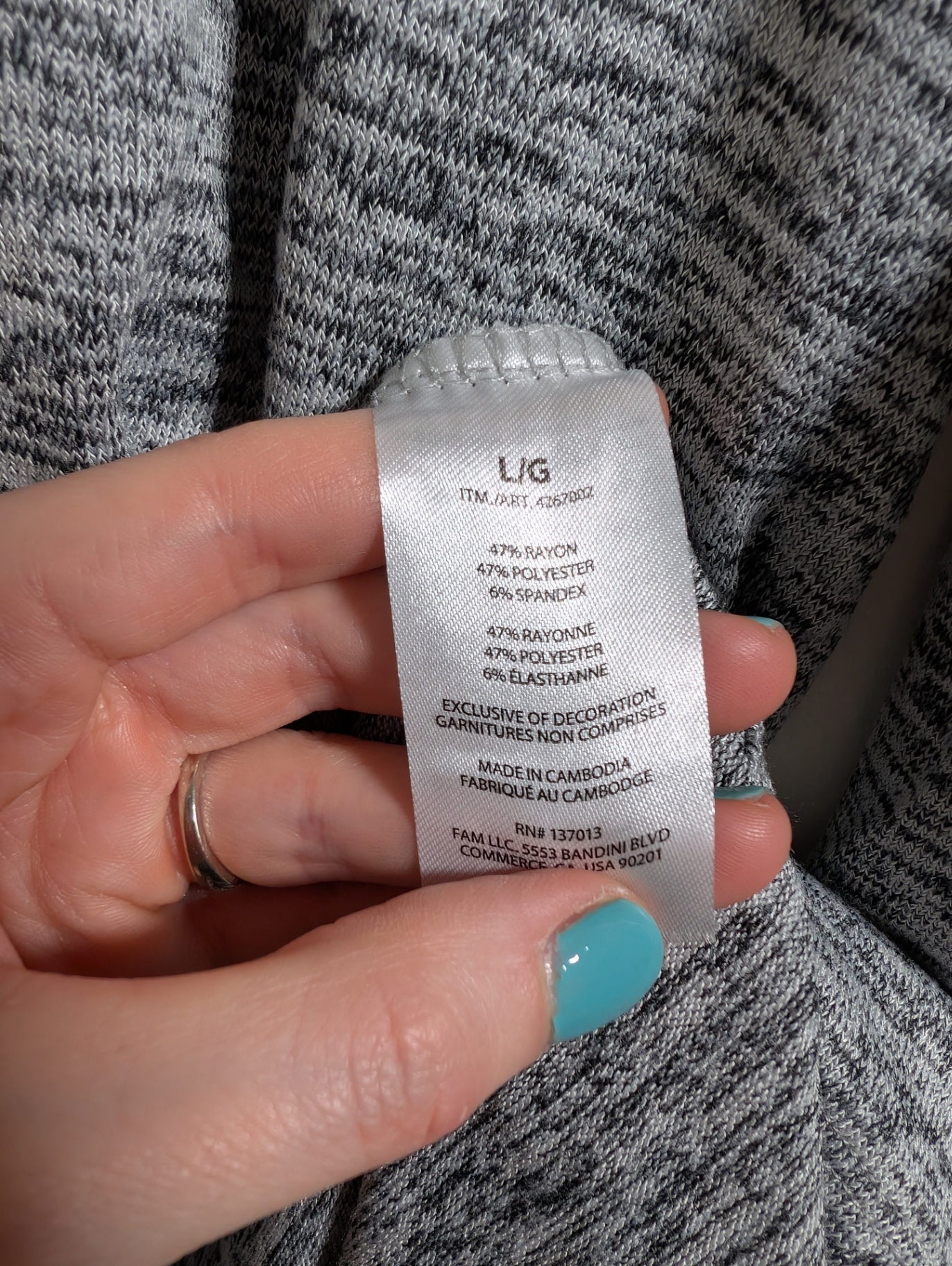 Banana Republic grey v-neck sweater - Large