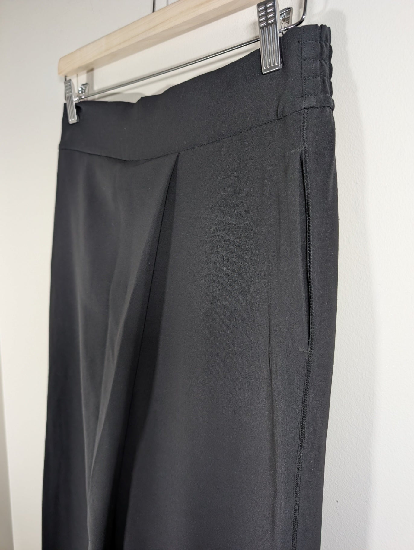 Lululemon with the flow pant - SZ 6