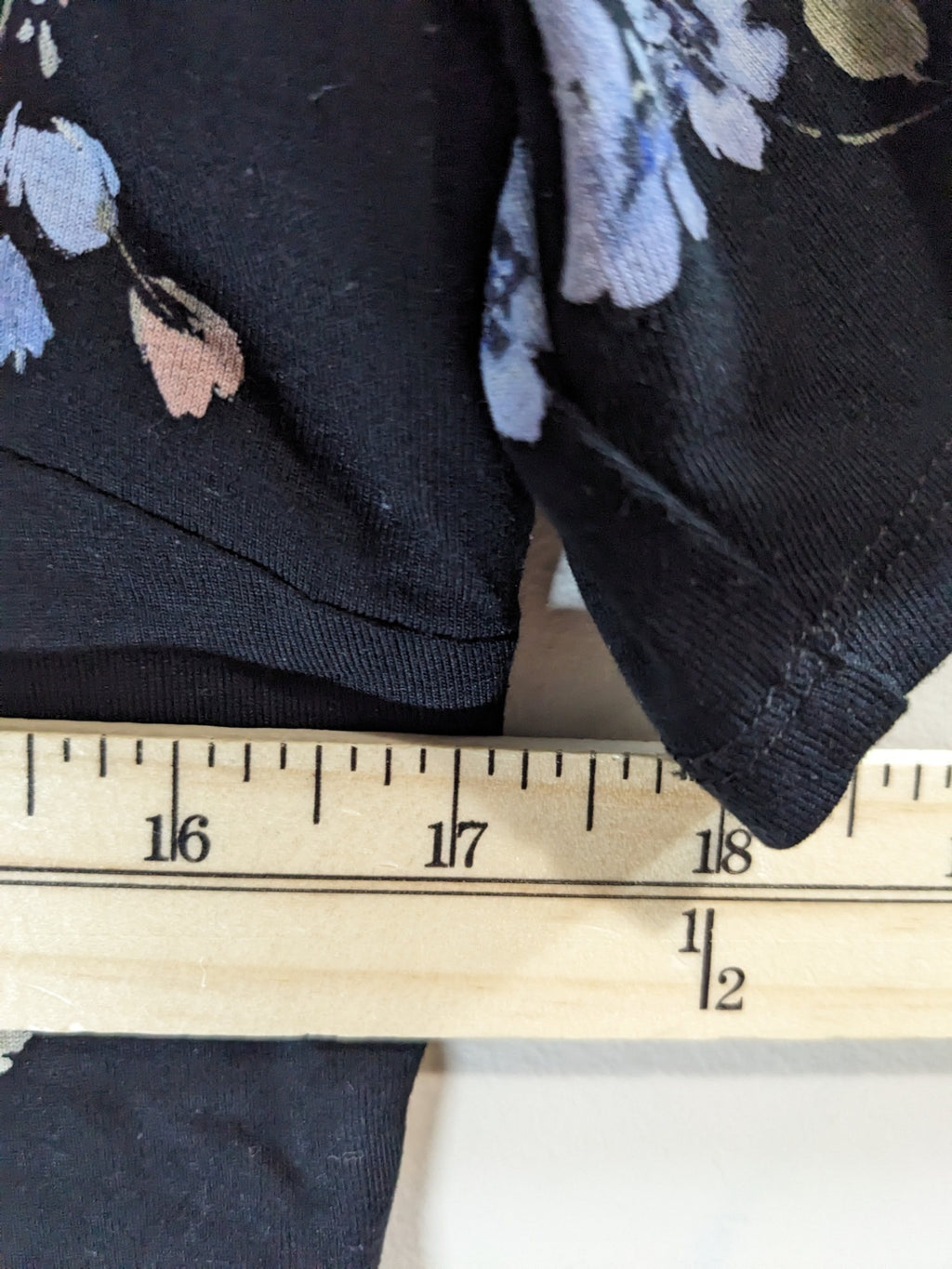 RW&CO Floral Blouse - M