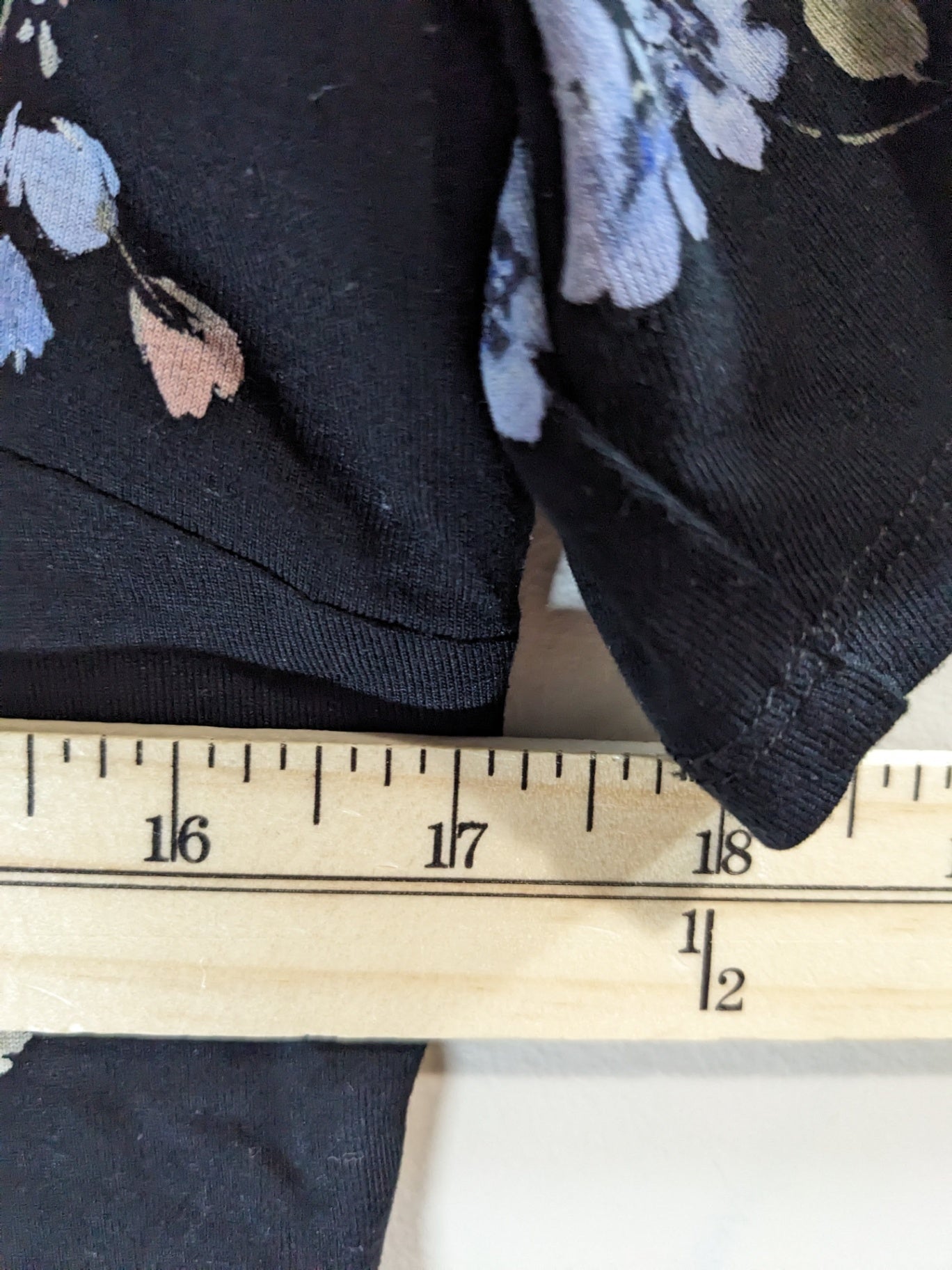 RW&CO Floral Blouse - M