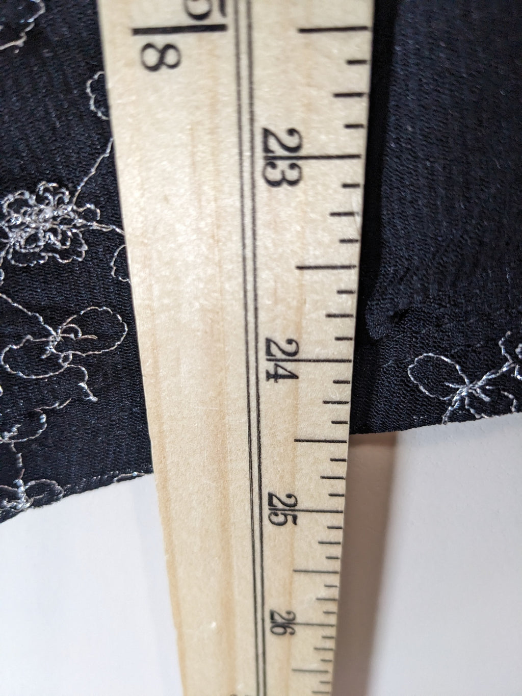 Le Château Lace Clasp Blouse - M