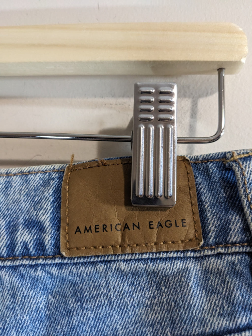 American Eagle Denim Shorts - sz 8
