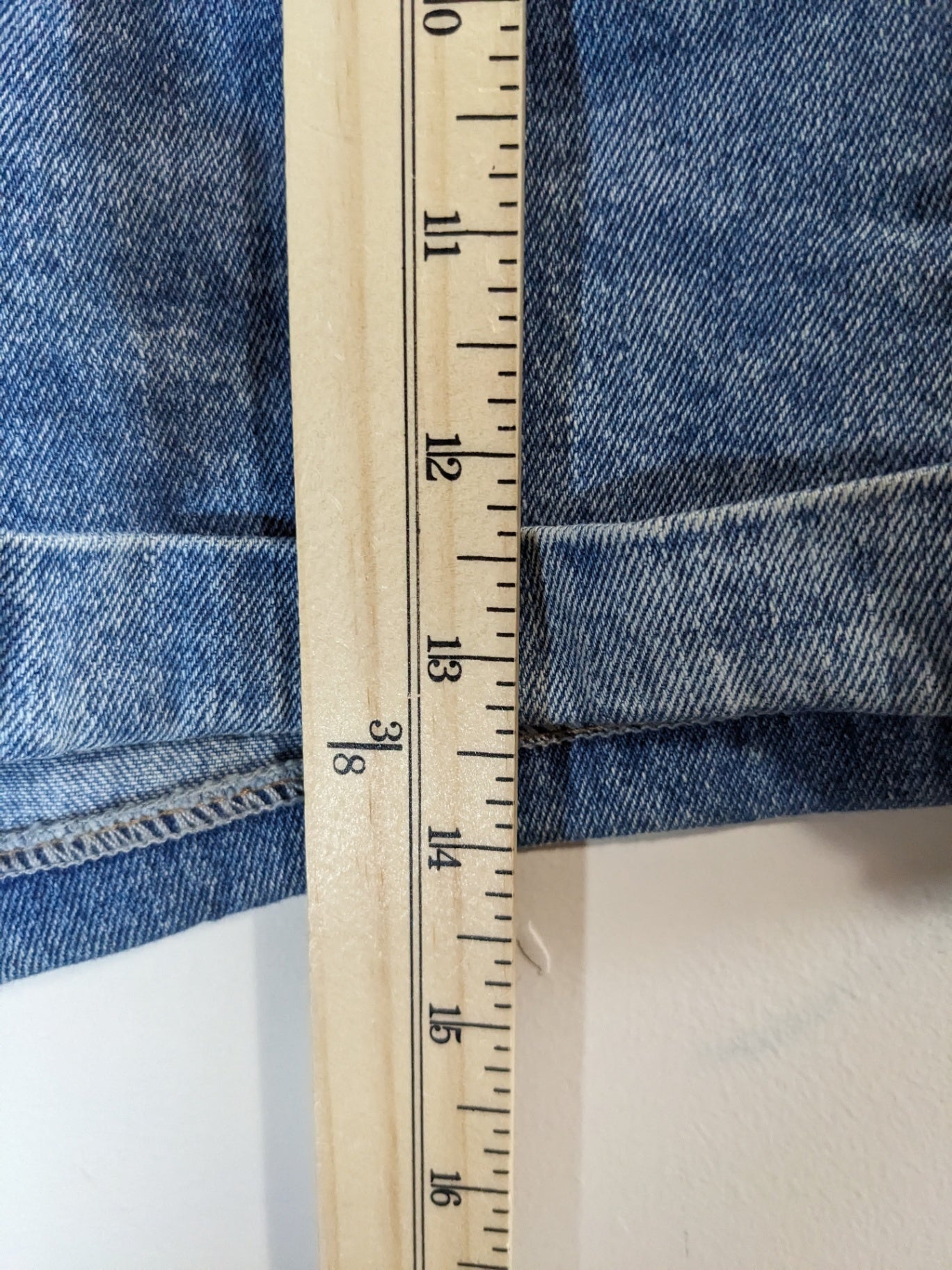American Eagle Denim Shorts - sz 8
