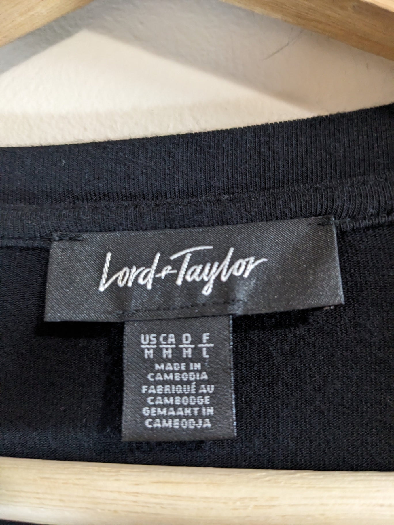 Lord+Taylor Black Long Sleeve - M
