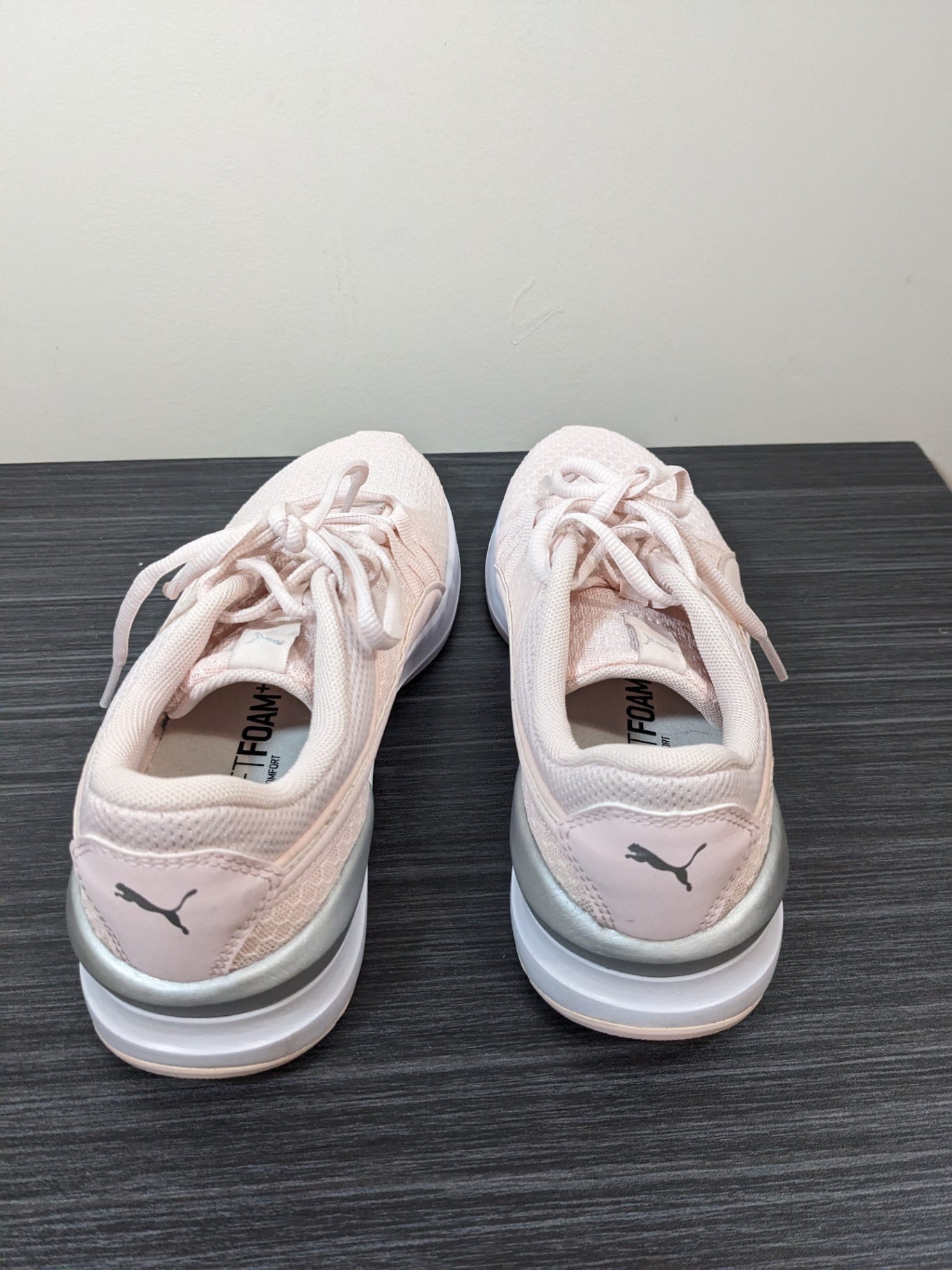 NWOT Puma Pink Runners - sz 6