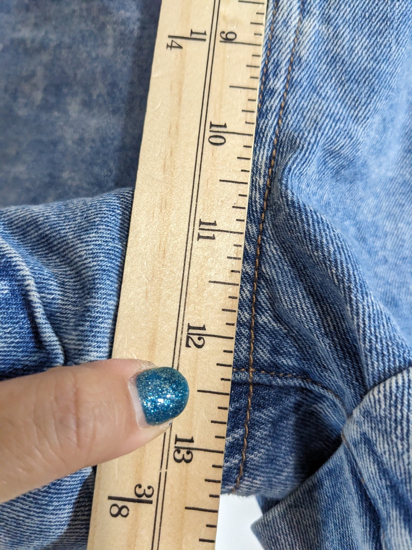American Eagle Denim Shorts - sz 8