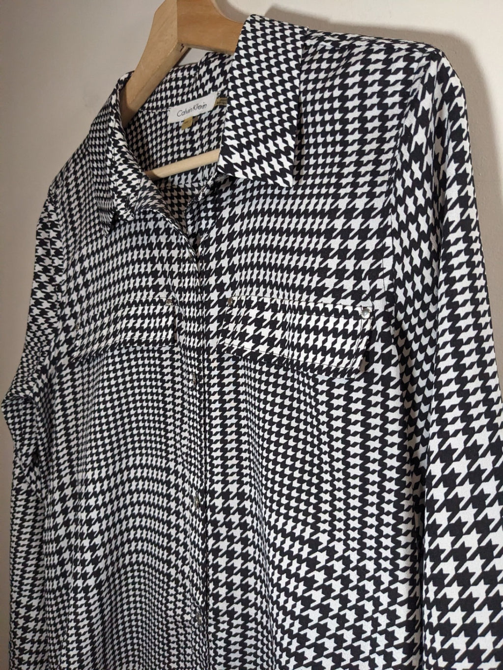Calvin Klein Houndstooth Blouse - M