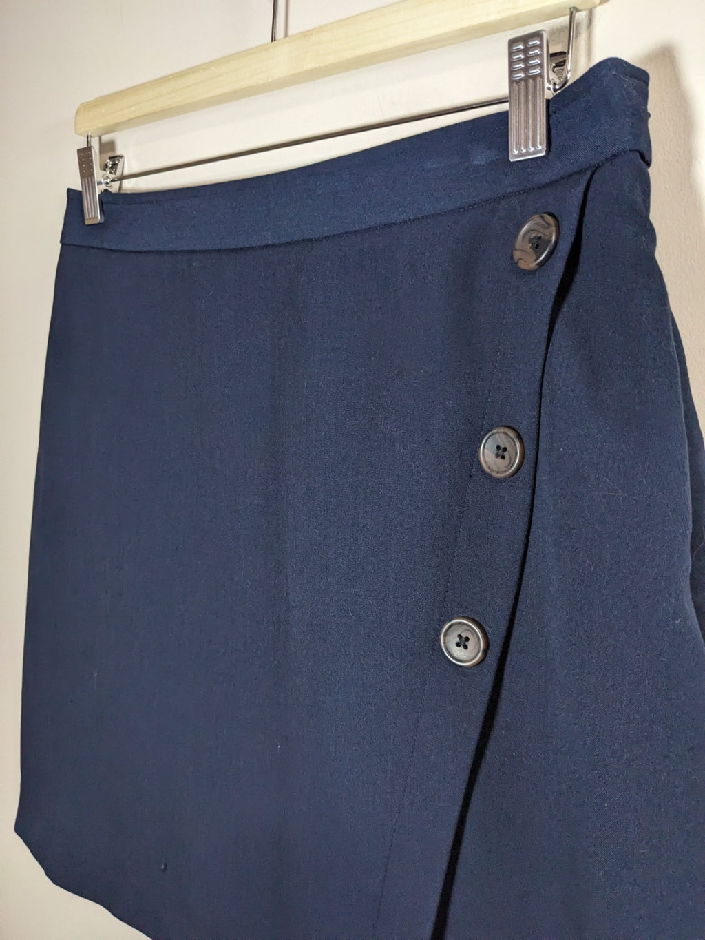 NWT Banana Republic Navy Button Skirt - sz 6