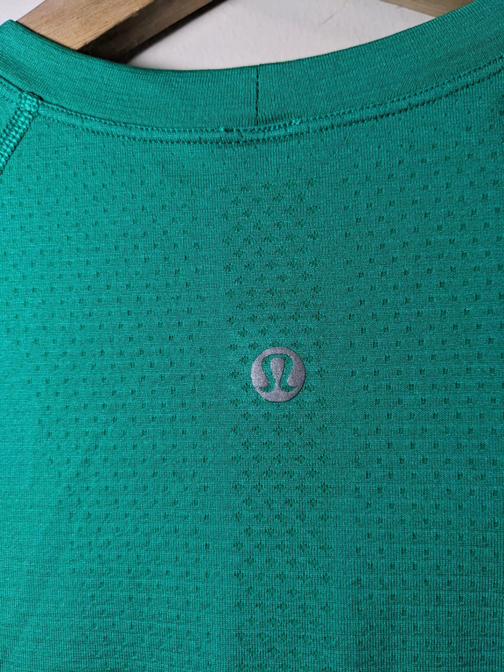 Lululemon Green Swiftly Tech T-Shirt - appears to be sz 6/8