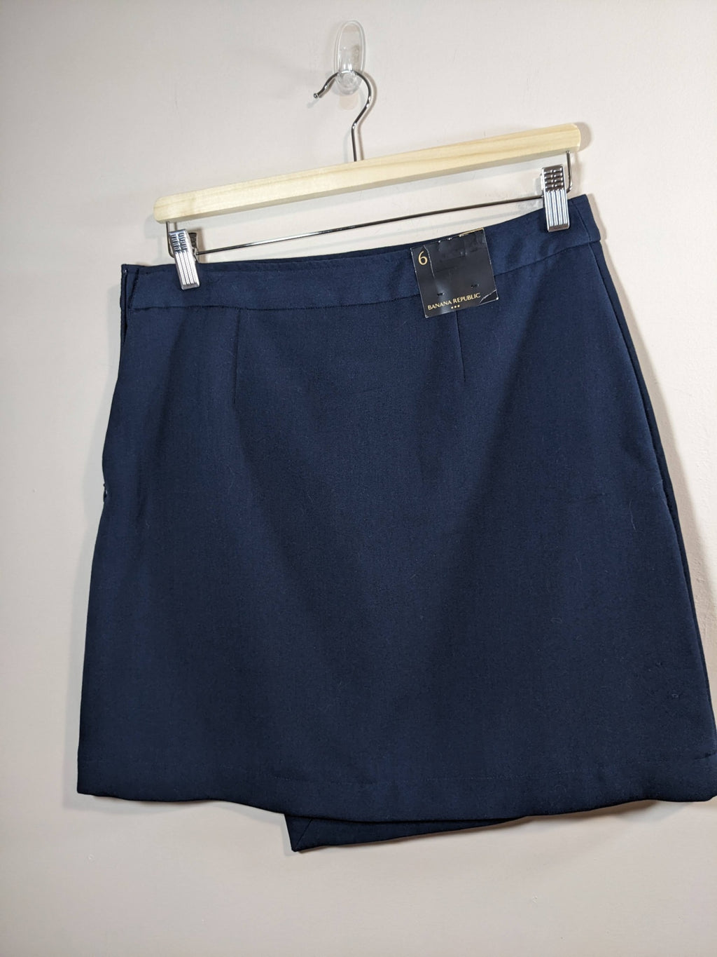 NWT Banana Republic Navy Button Skirt - sz 6