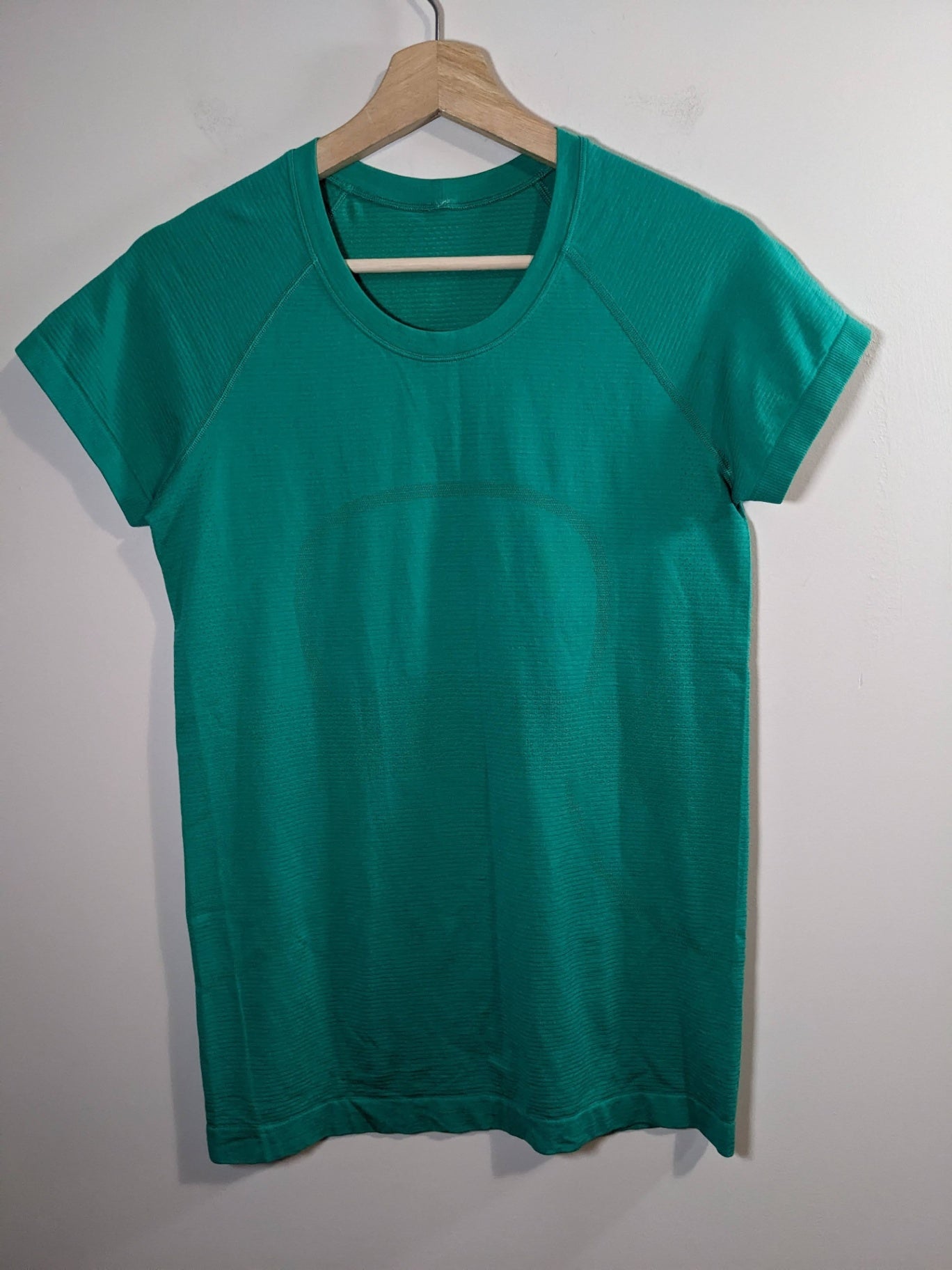 Lululemon Green Swiftly Tech T-Shirt - appears to be sz 6/8