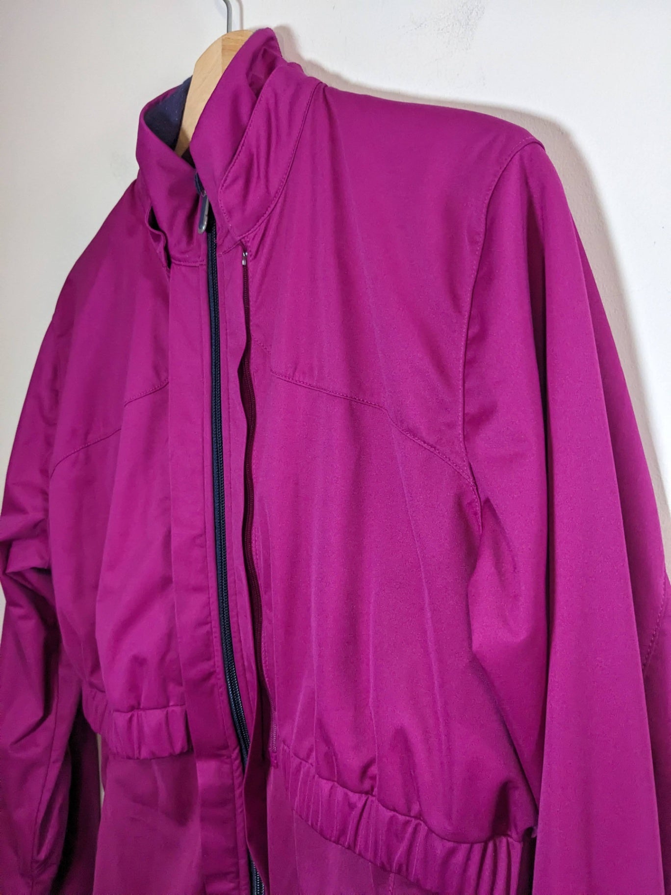 adidas convertible vest/crop jacket - M