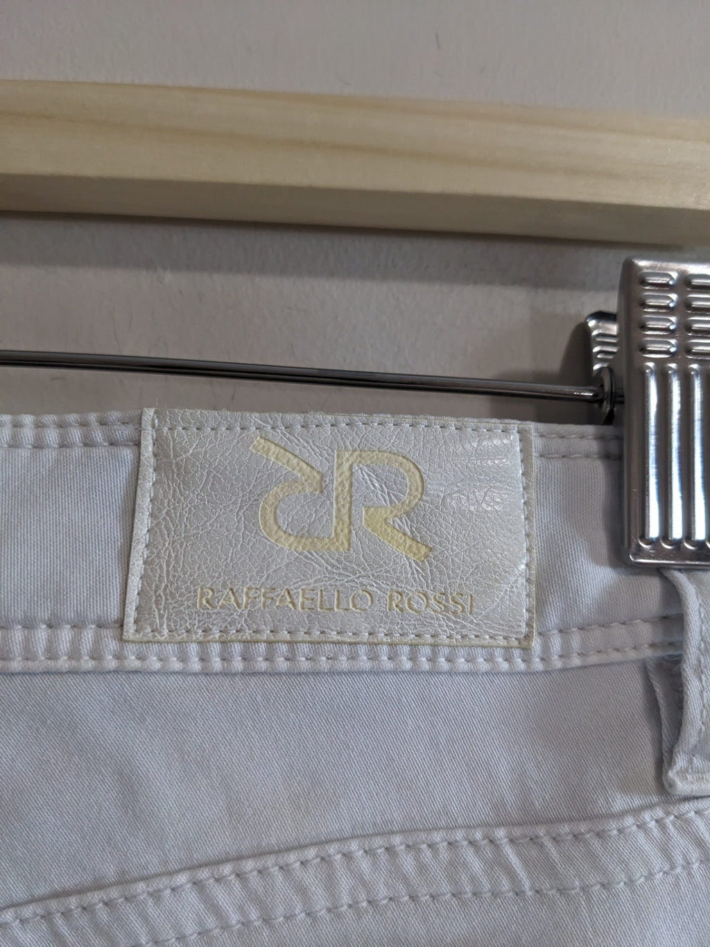 Raffaello Rossi White Pants- sz 28