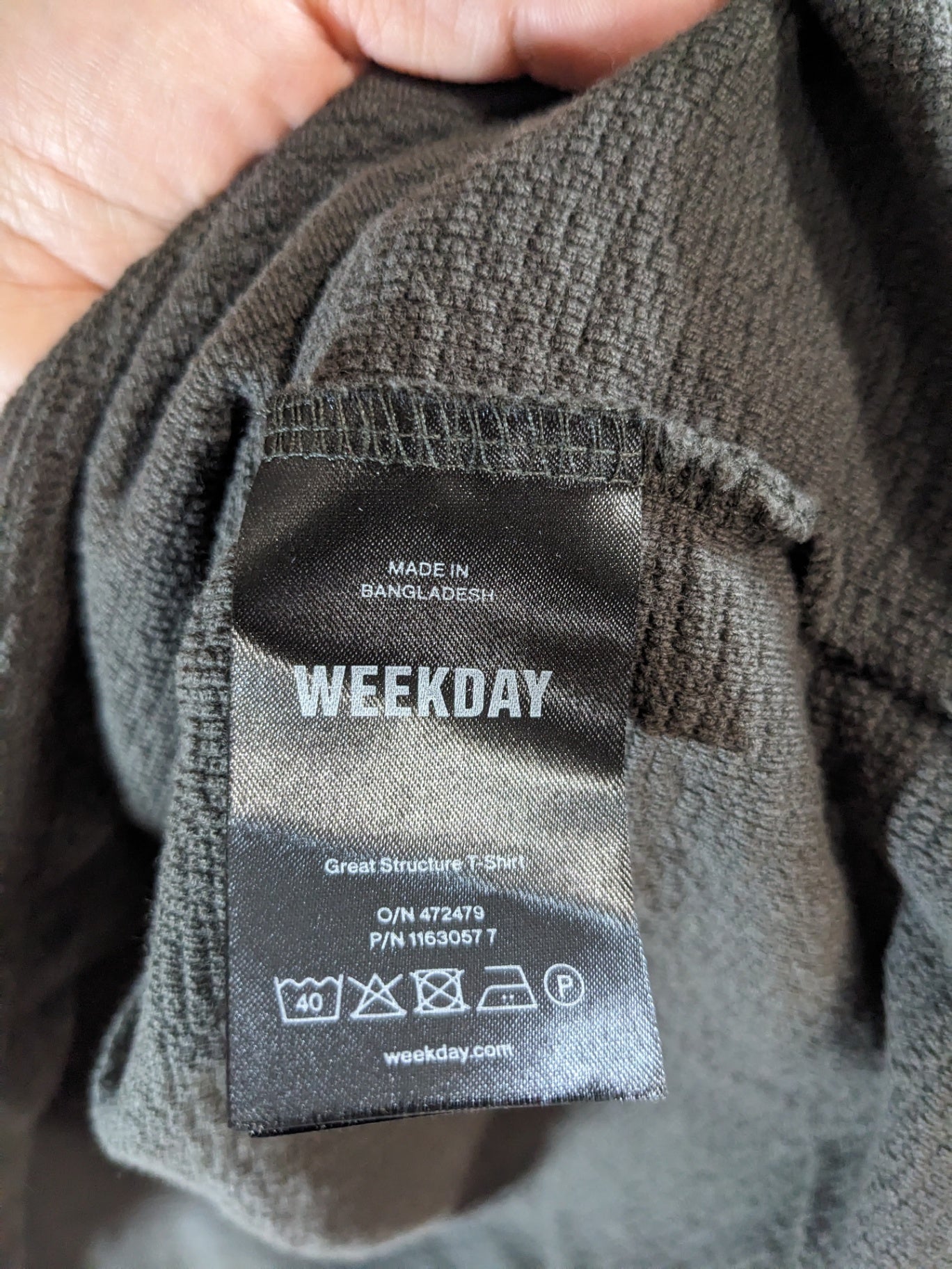 NWT WEEKDAY Structure T-Shirt - L