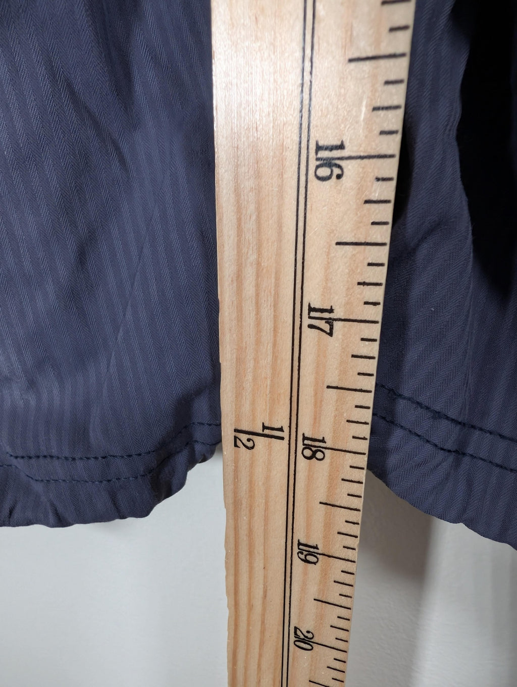 Lululemon dance studio crop- SZ 4