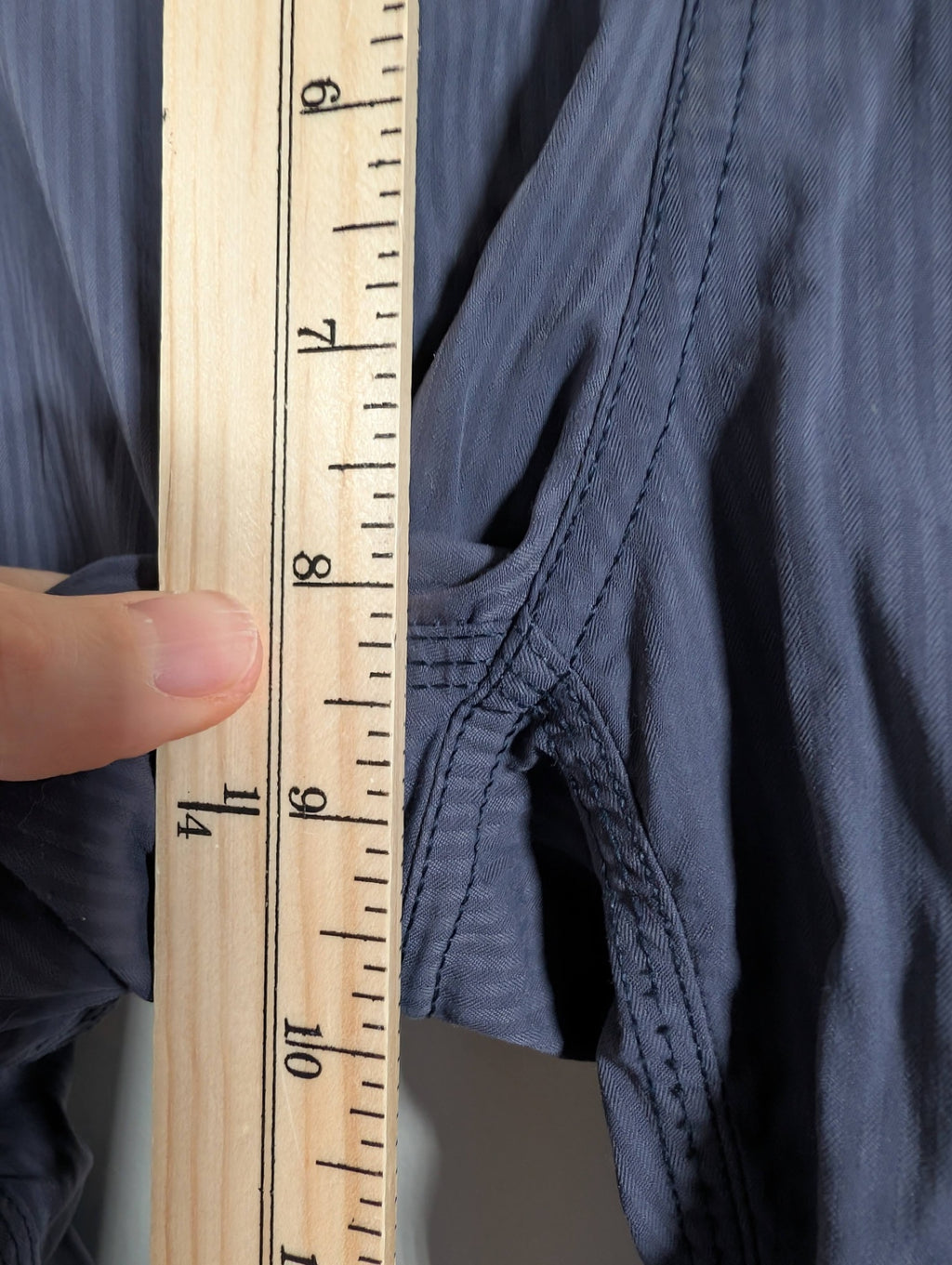 Lululemon dance studio crop- SZ 4