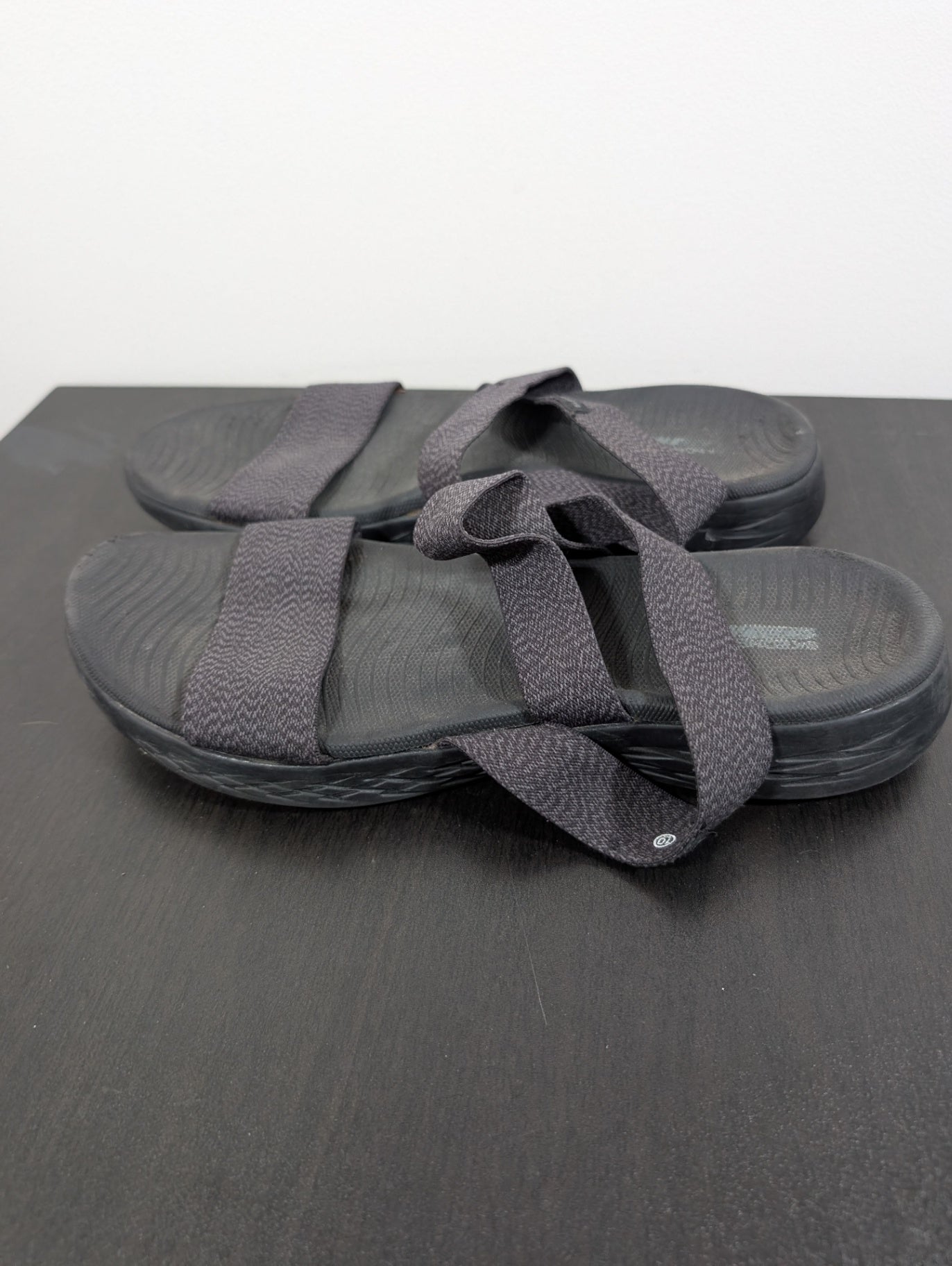 Sketchers sandals - SZ 10