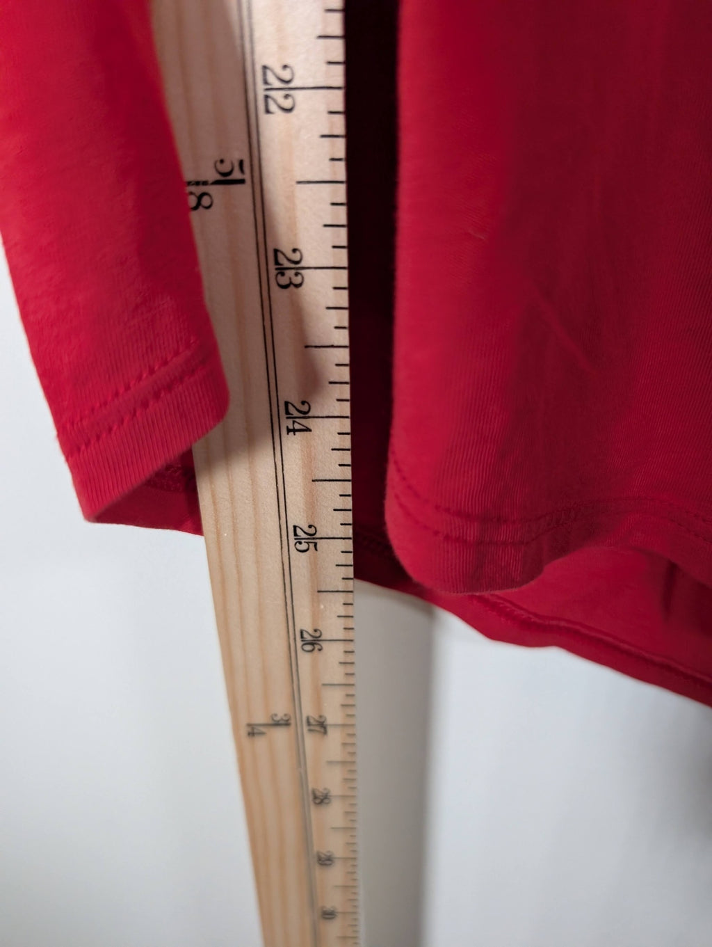Lululemon red tee - appears SZ 8