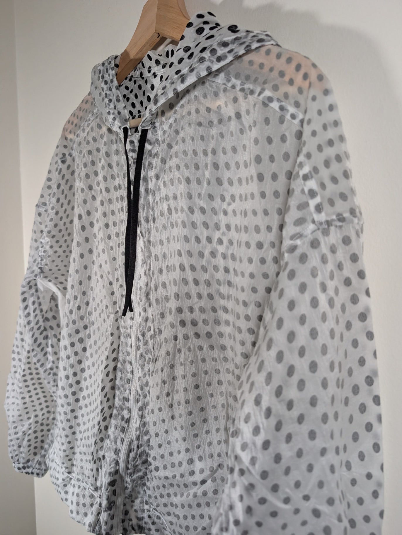 Lululemon find your flock jacket - appears Medium