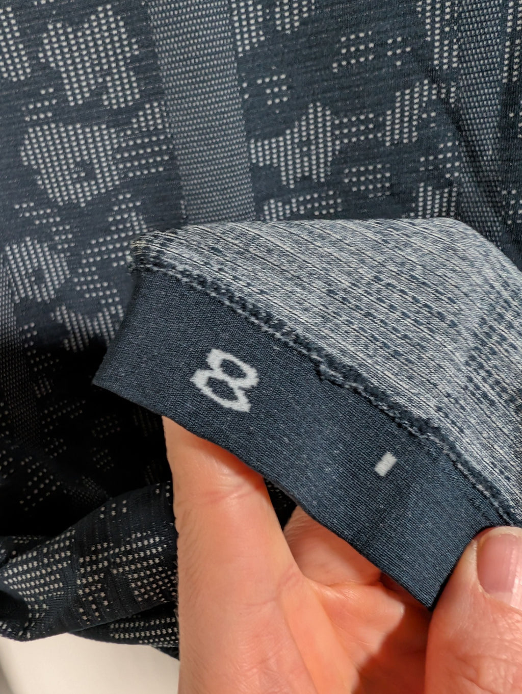 Lululemon swiftly tech long-sleeve crew - SZ 8
