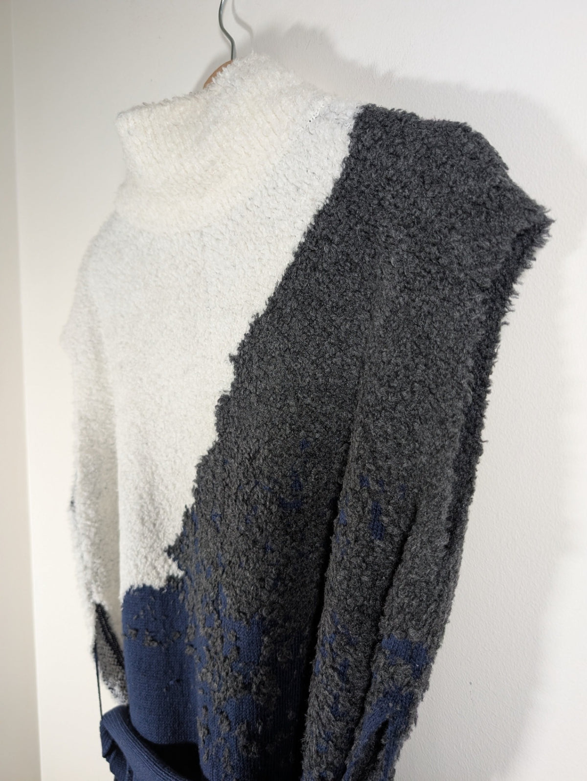 Lululemon ombre knit texture poncho - SZ 6