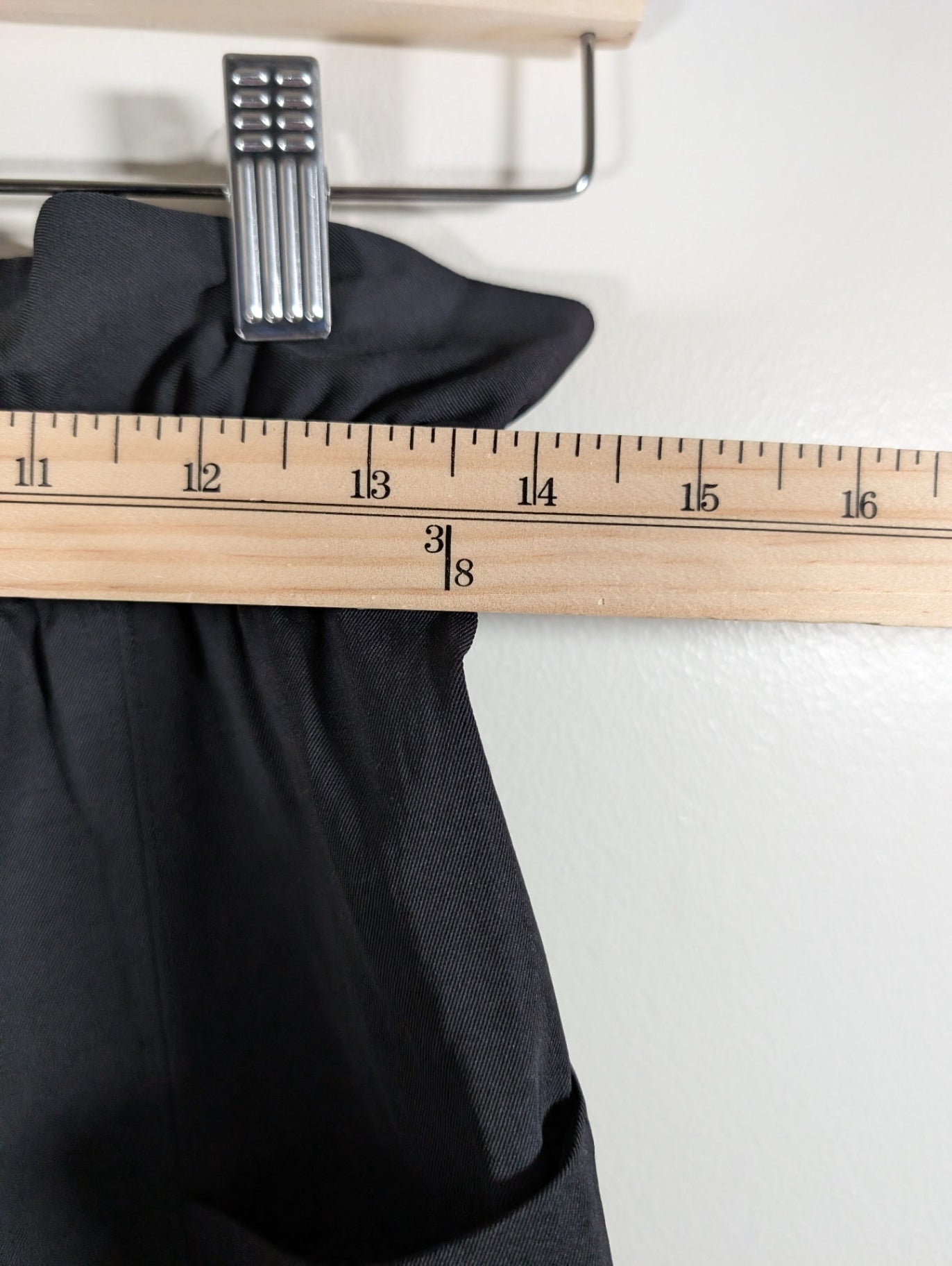 Lululemon trip taker black skirt - SZ 6