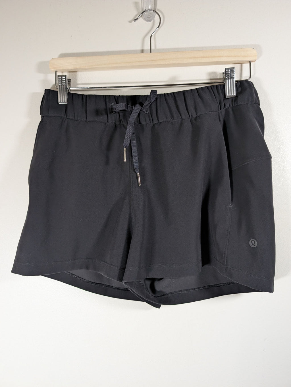 Lululemon black shorts - SZ 8