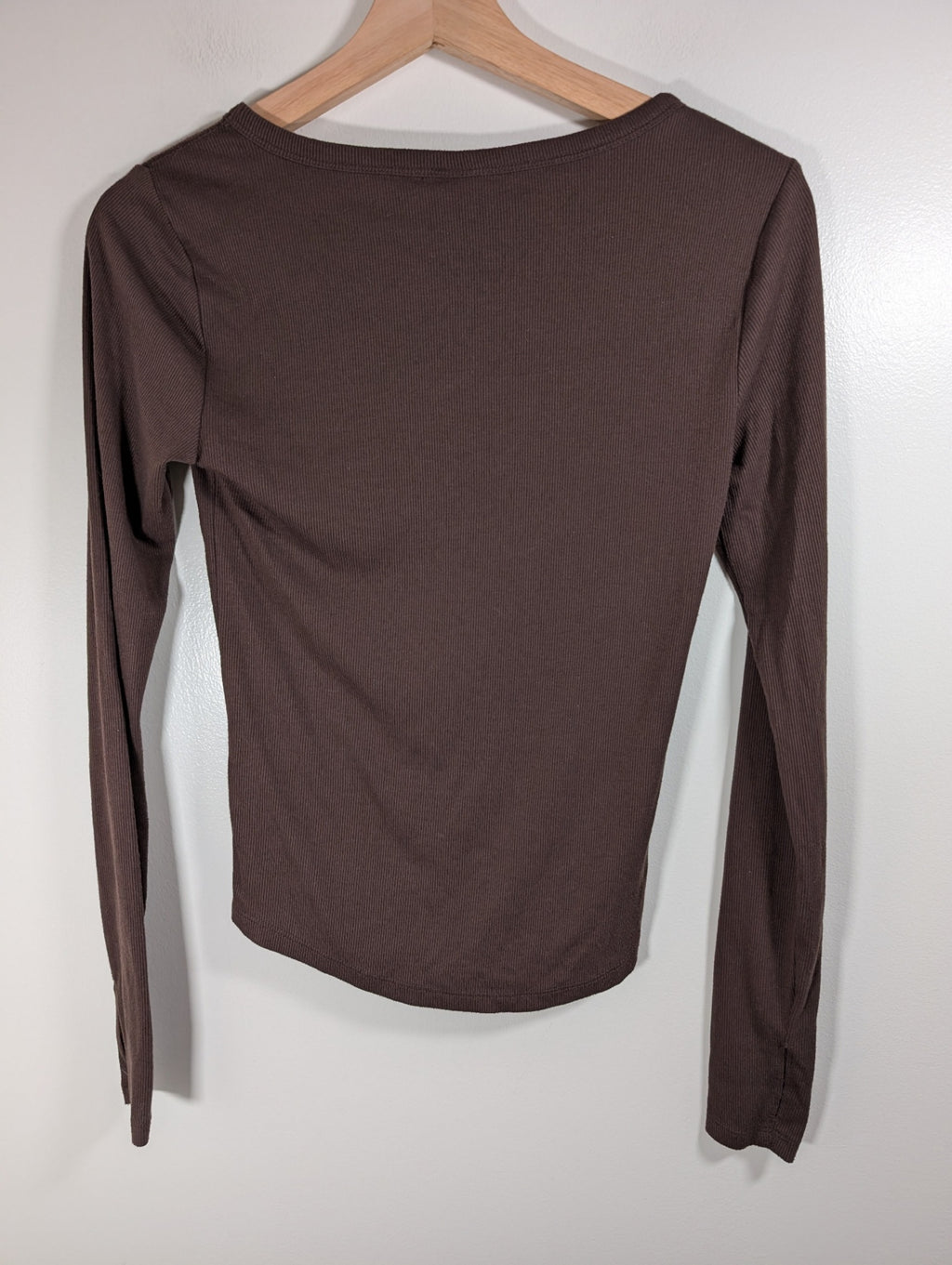 Old Navy ultralite go-dry ribbed long-sleeve - Small