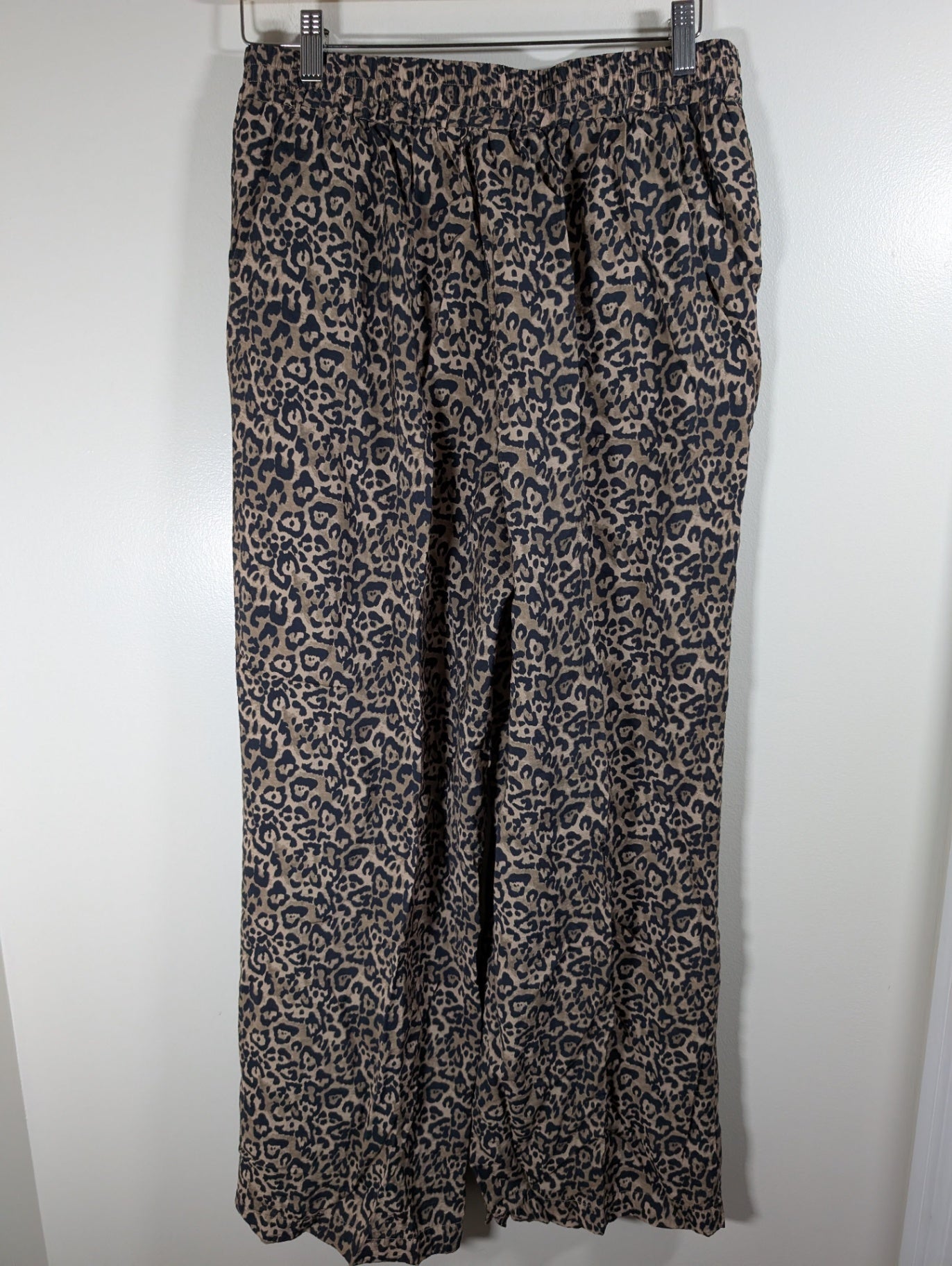 Joe Fresh leopard pants - Medium