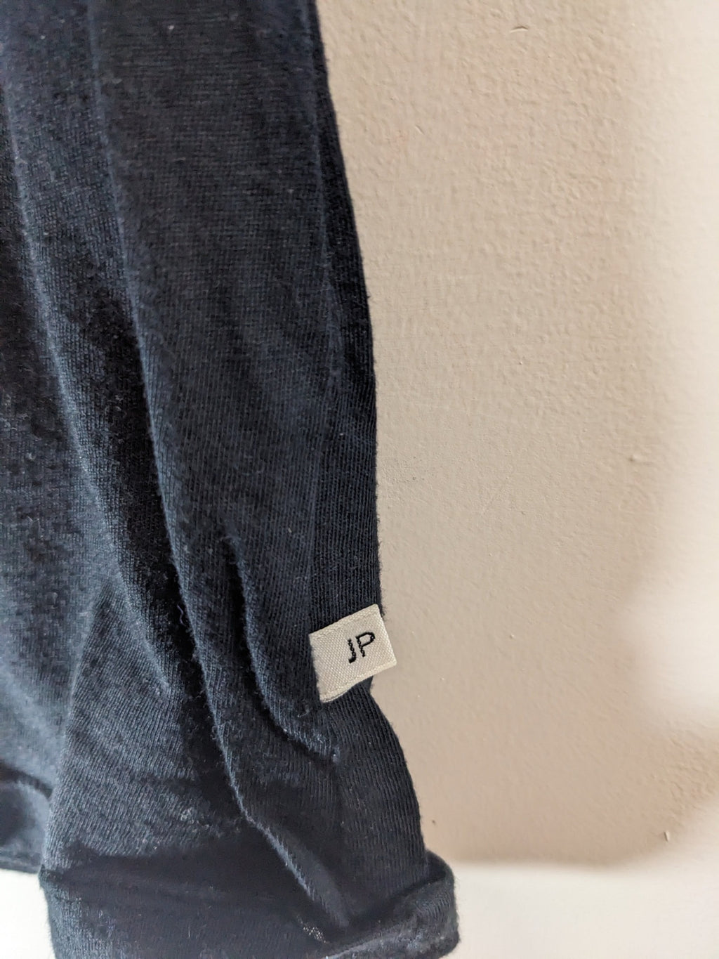 James Perse Black Round Neck T-Shirt - M (size 2)