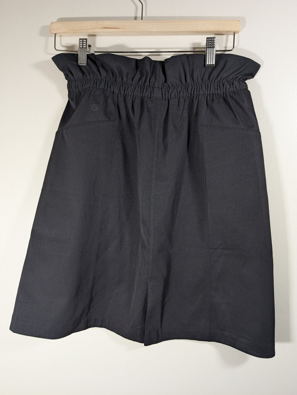 Lululemon trip taker black skirt - SZ 6