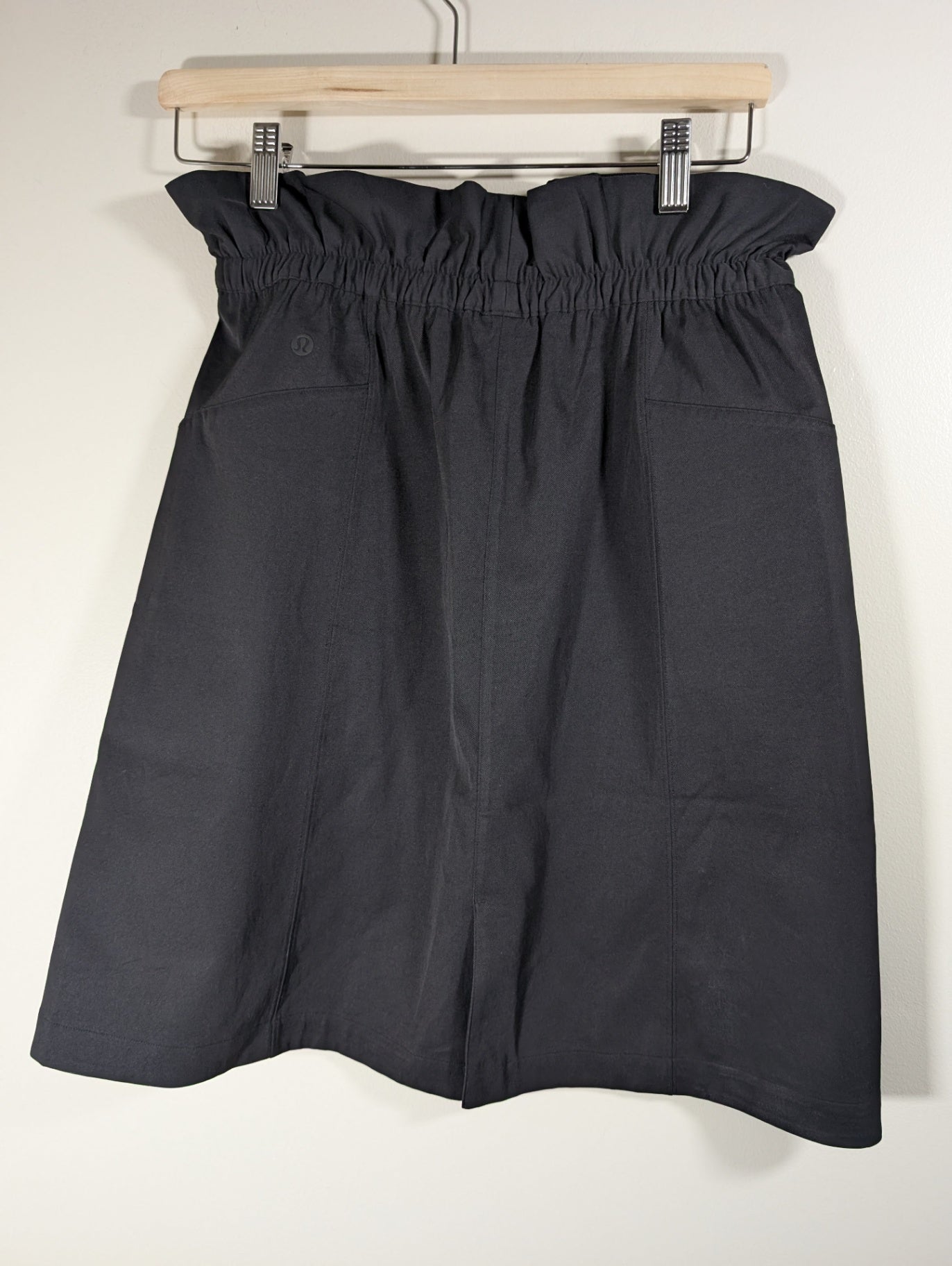 Lululemon trip taker black skirt - SZ 6