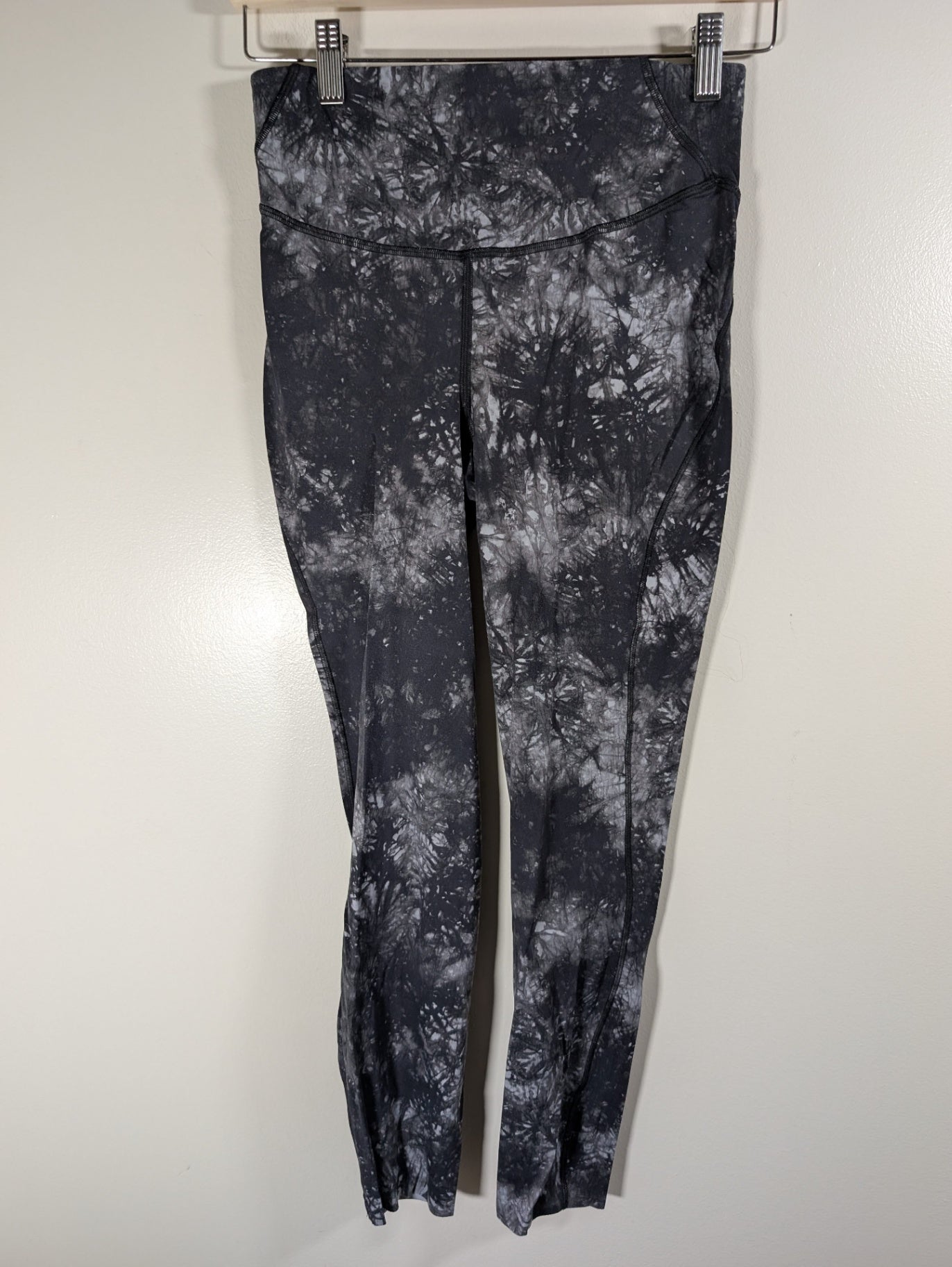 Lululemon fast and free high-rise crop - SZ 6