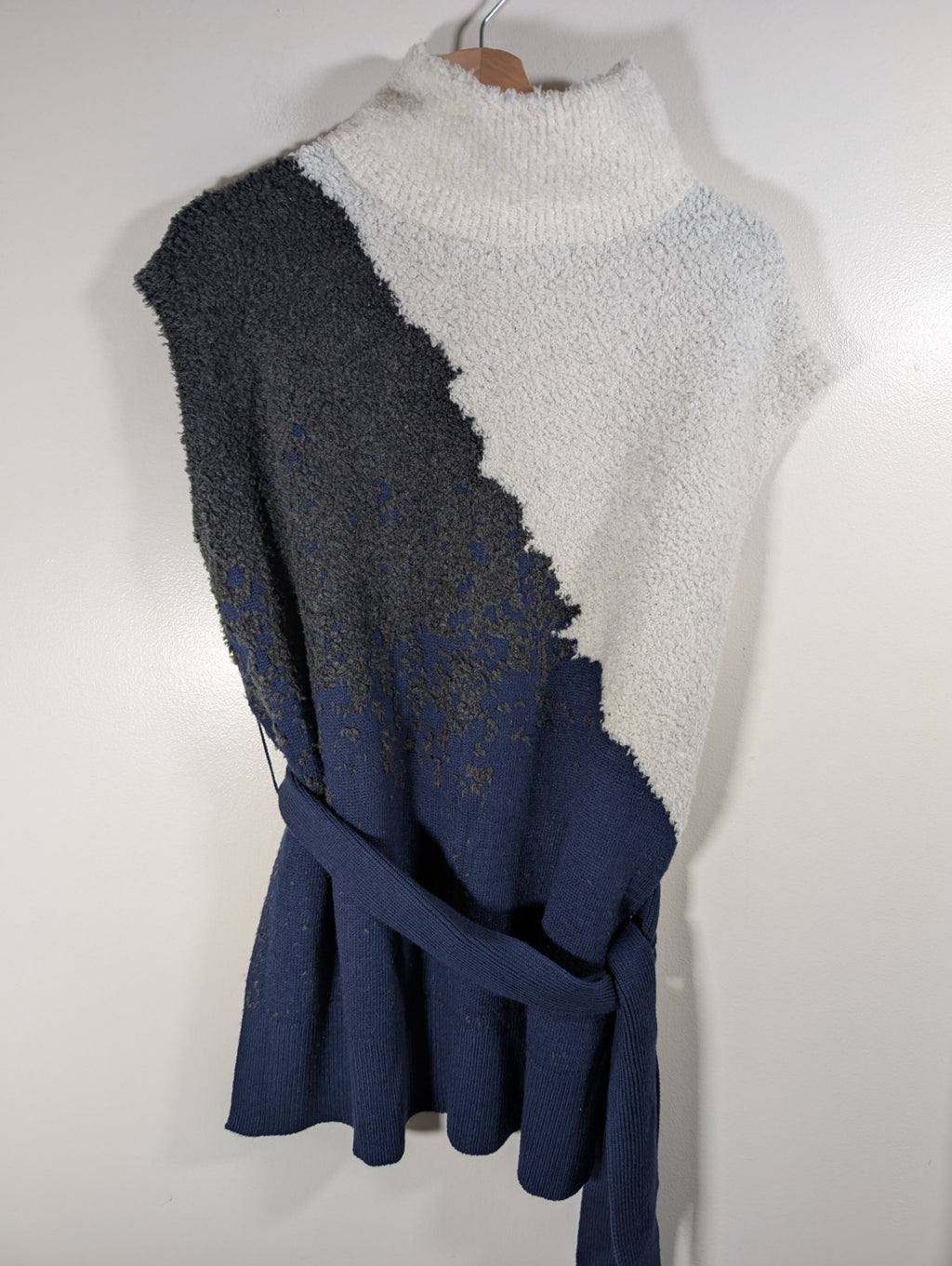 Lululemon ombre knit texture poncho - SZ 6
