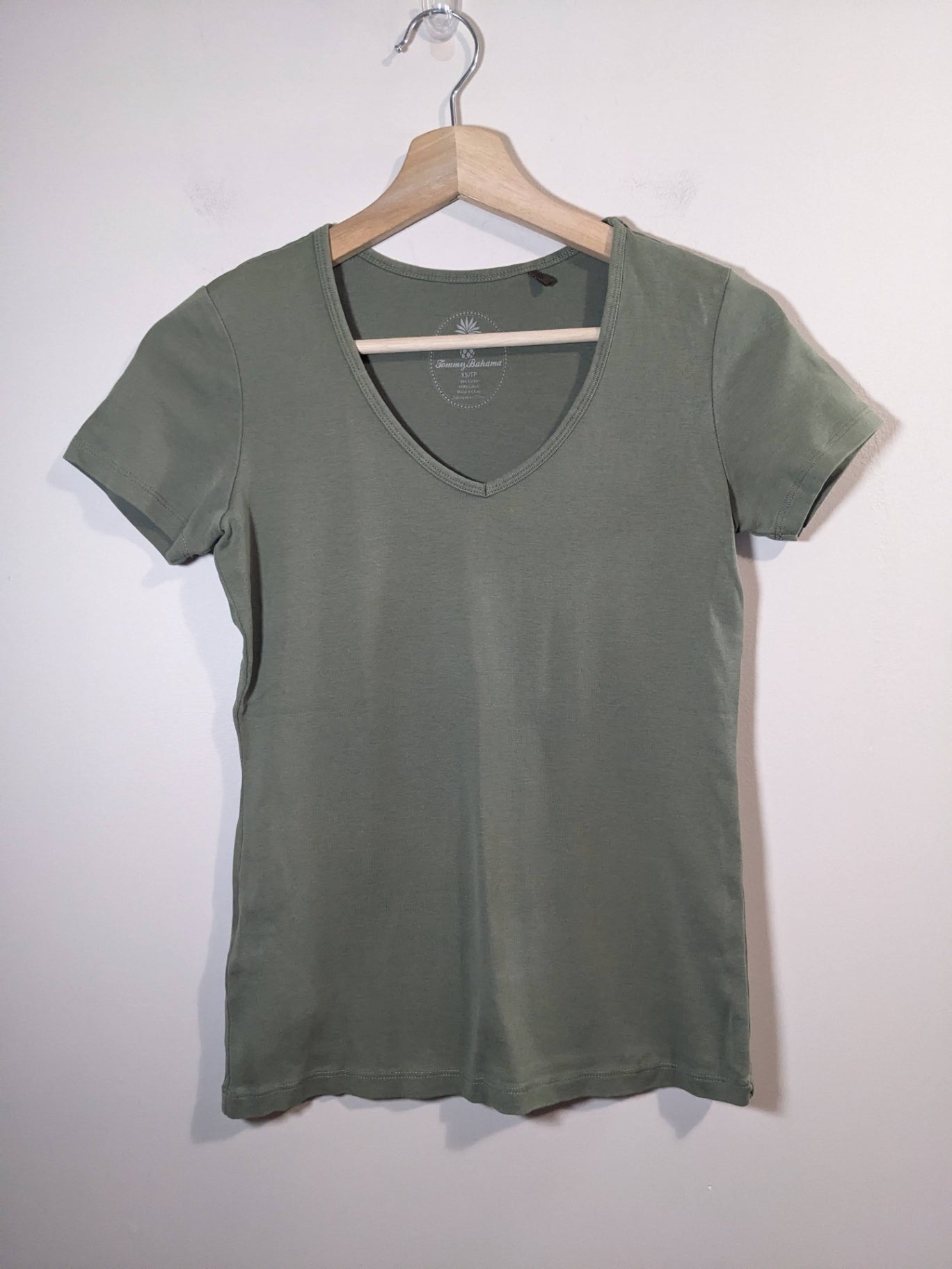 Tommy Bahama Olive T-Shirt - XS