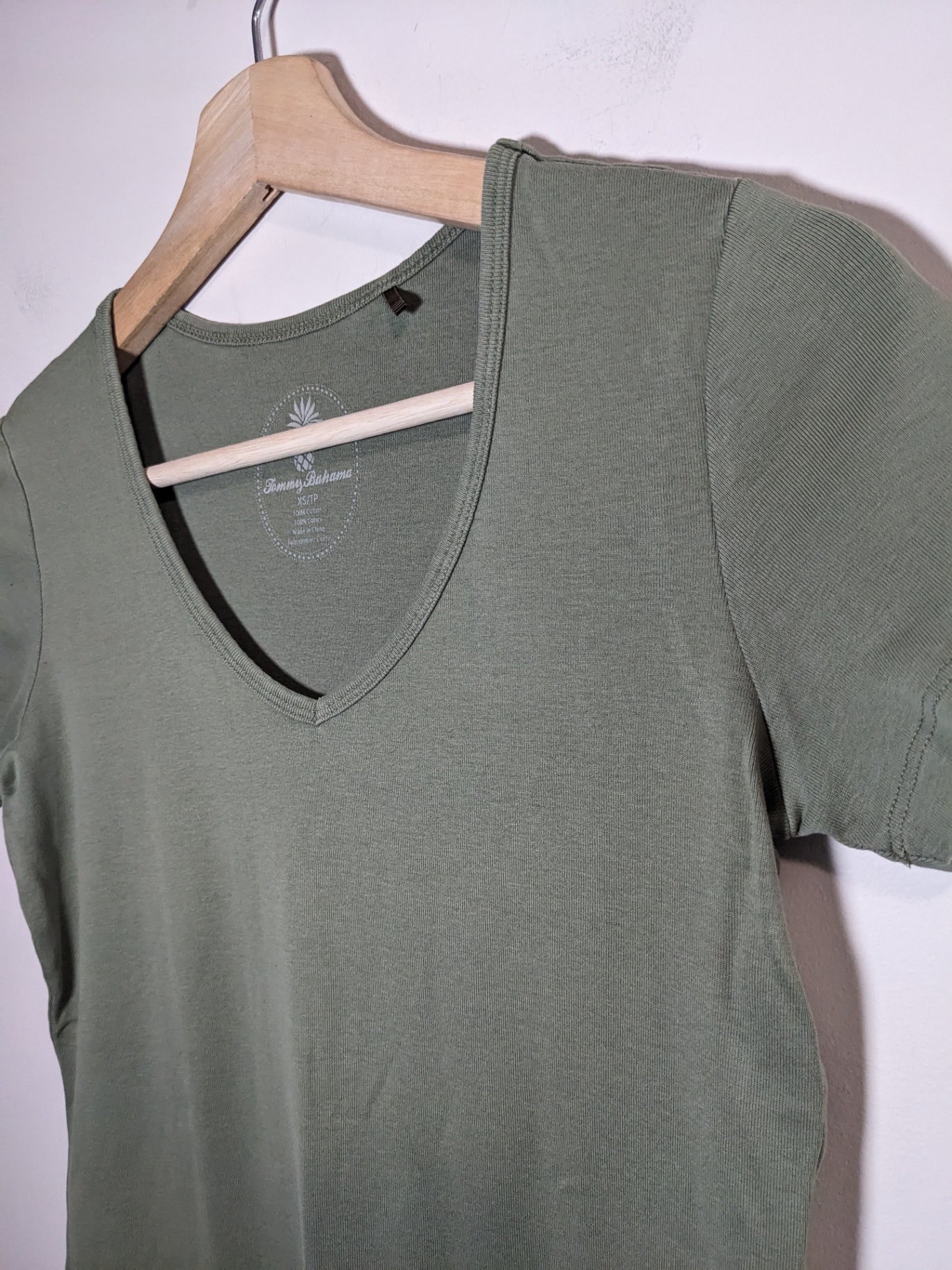 Tommy Bahama Olive T-Shirt - XS