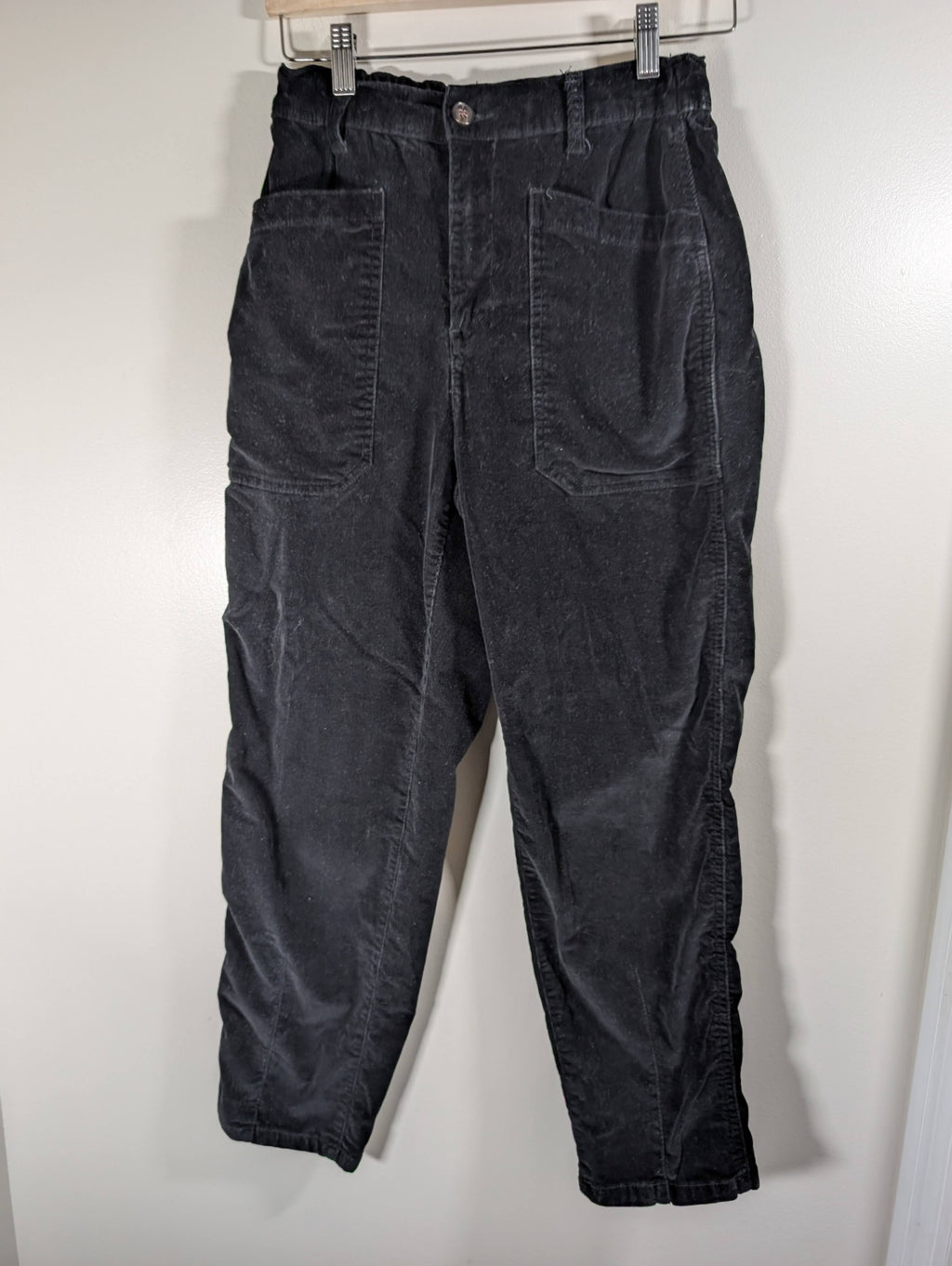 Joe Fresh black corduroy pant - SZ 6