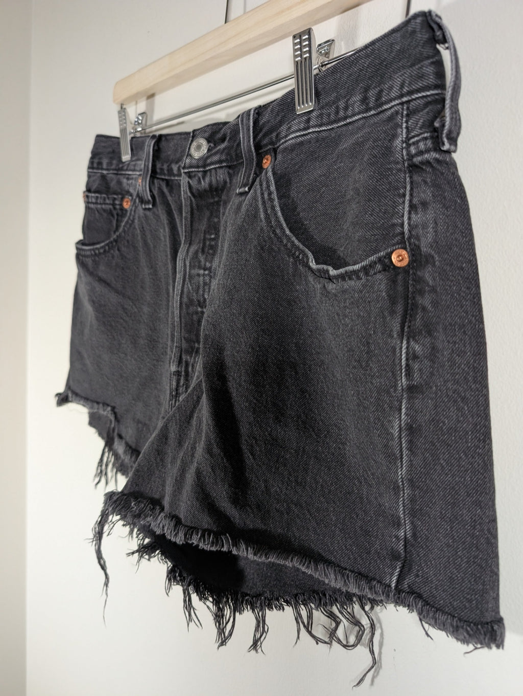 Levi's distressed black denim shorts - SZ 31