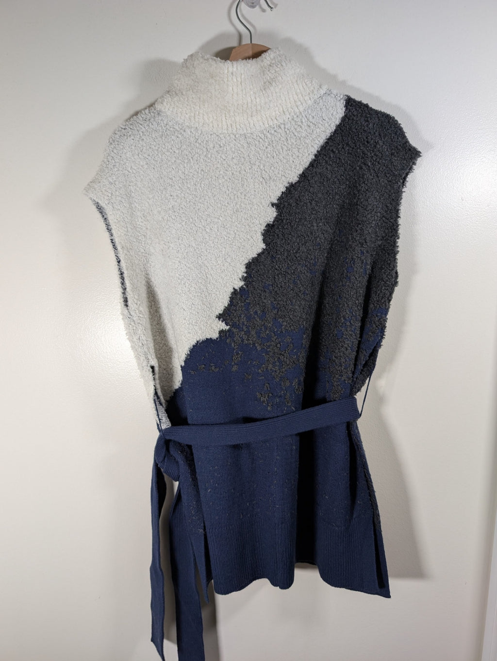 Lululemon ombre knit texture poncho - SZ 6