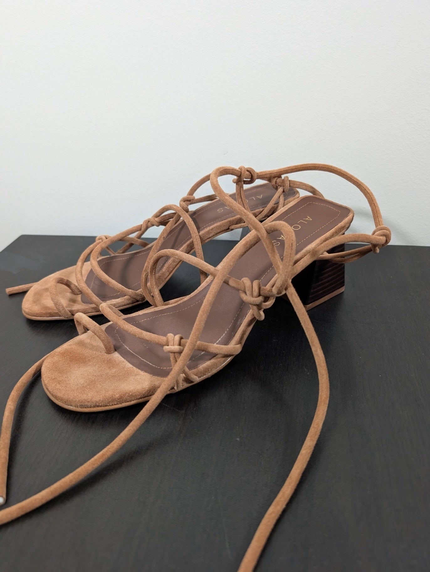 Alohas brown tie strap sandals - SZ 41