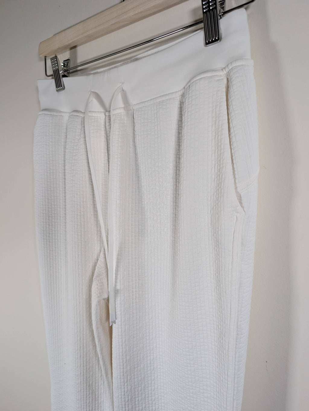 Lululemon Textured High Rise Pants - SZ 6