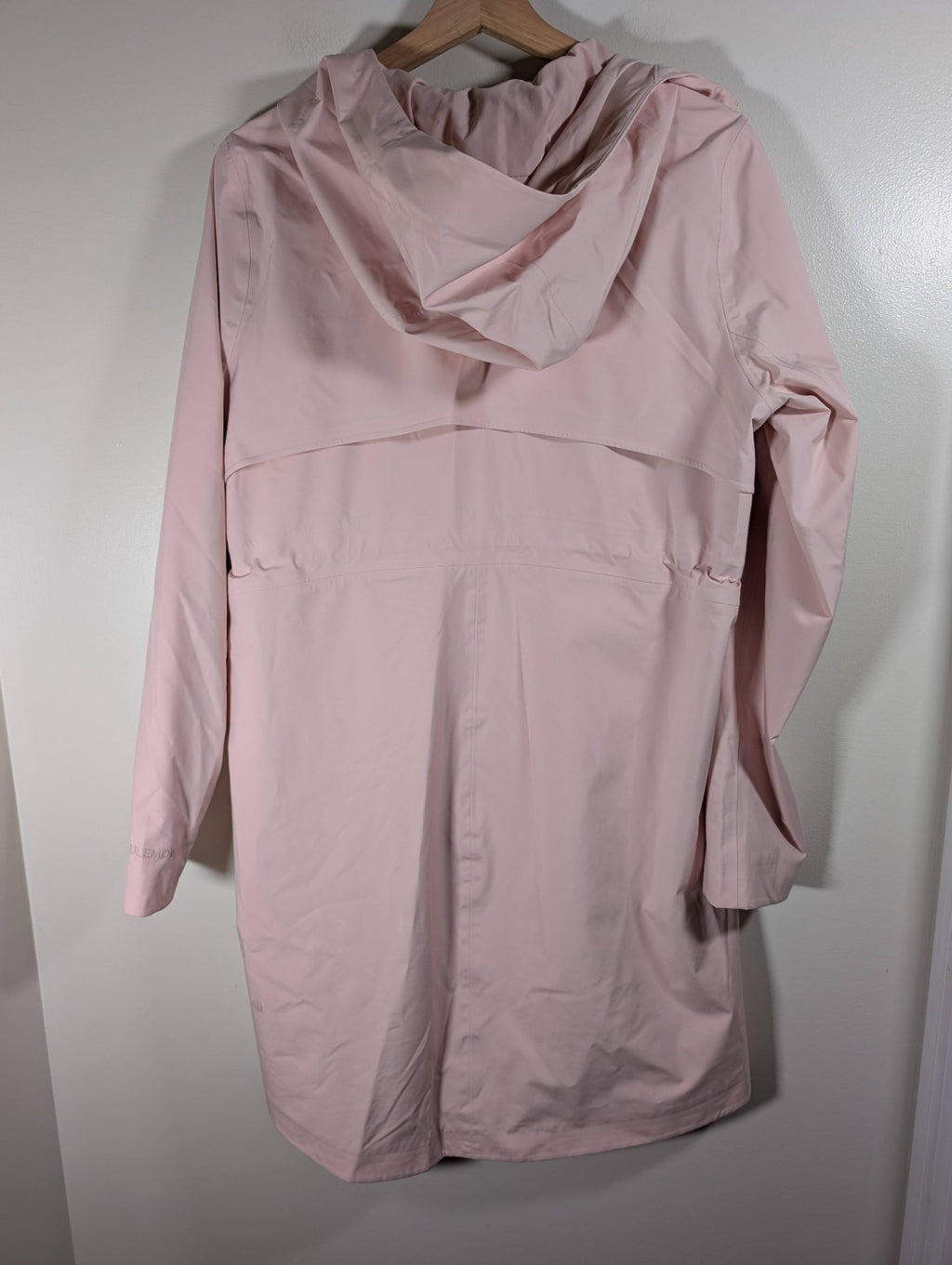 Lululemon rain rebel pink jacket - SZ 8